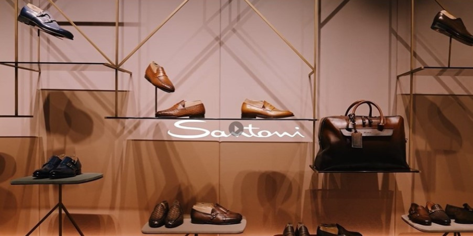 Santoni è leader nelle calzature di lusso. Sneakers, stringate, doppia fibbia e accessori quali borse artigianali in pelle