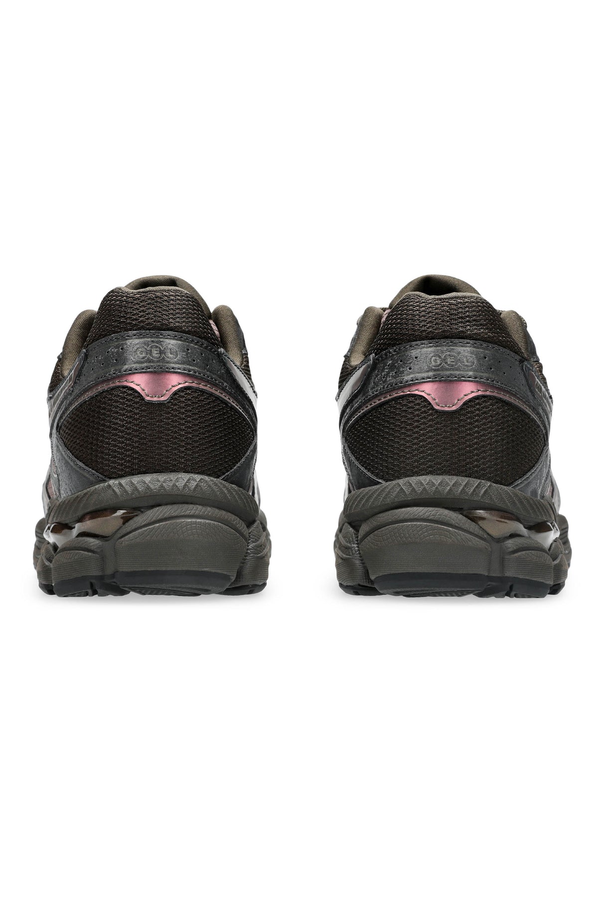 Asics Sneaker Gel-Cumulus 16 Cocoa Powder/Black 1203B072 200