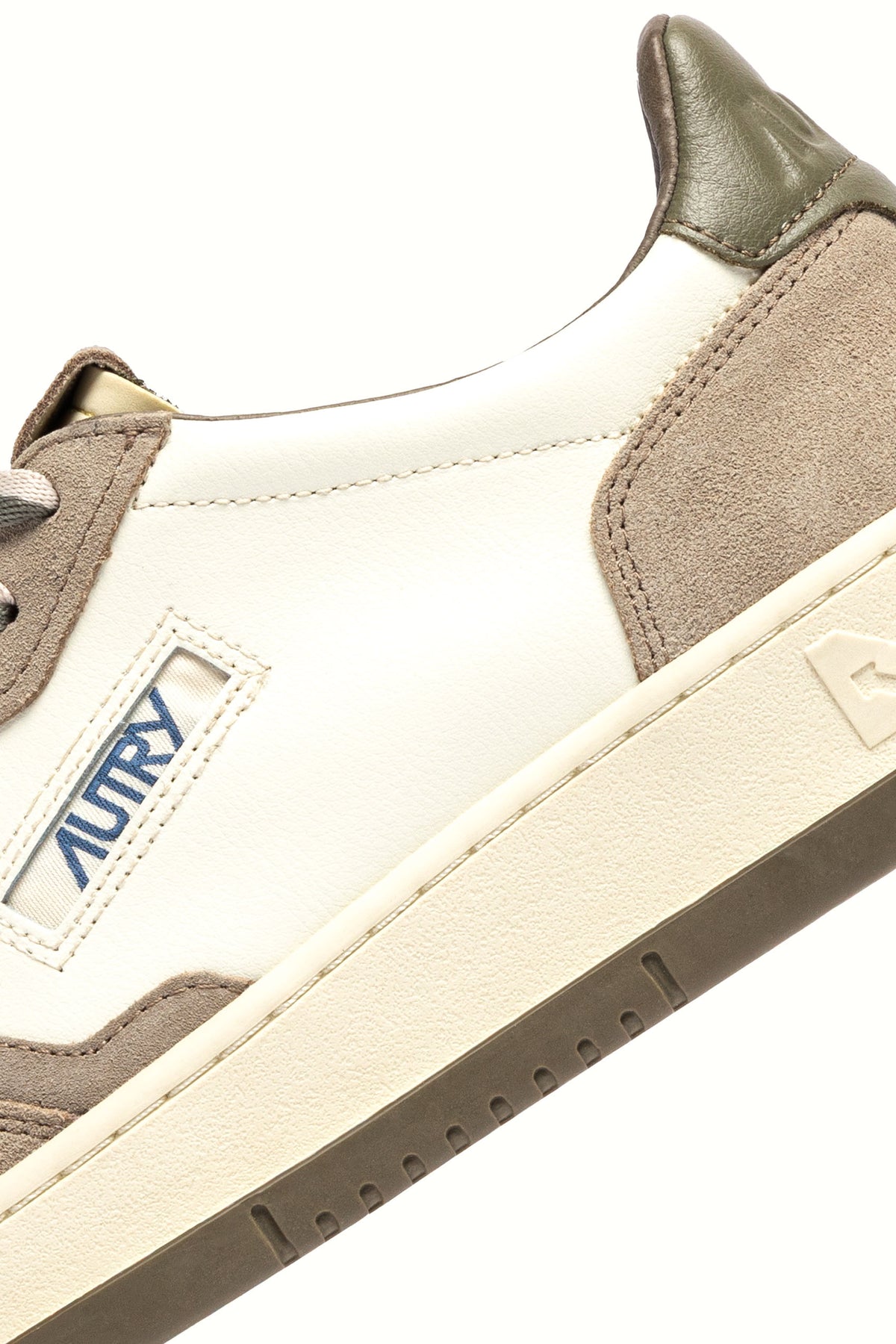Autry Sneaker Medalist uomo bimateriale in pelle-camoscio bianco/Licorice AULM BW07 WHT/LICORICE