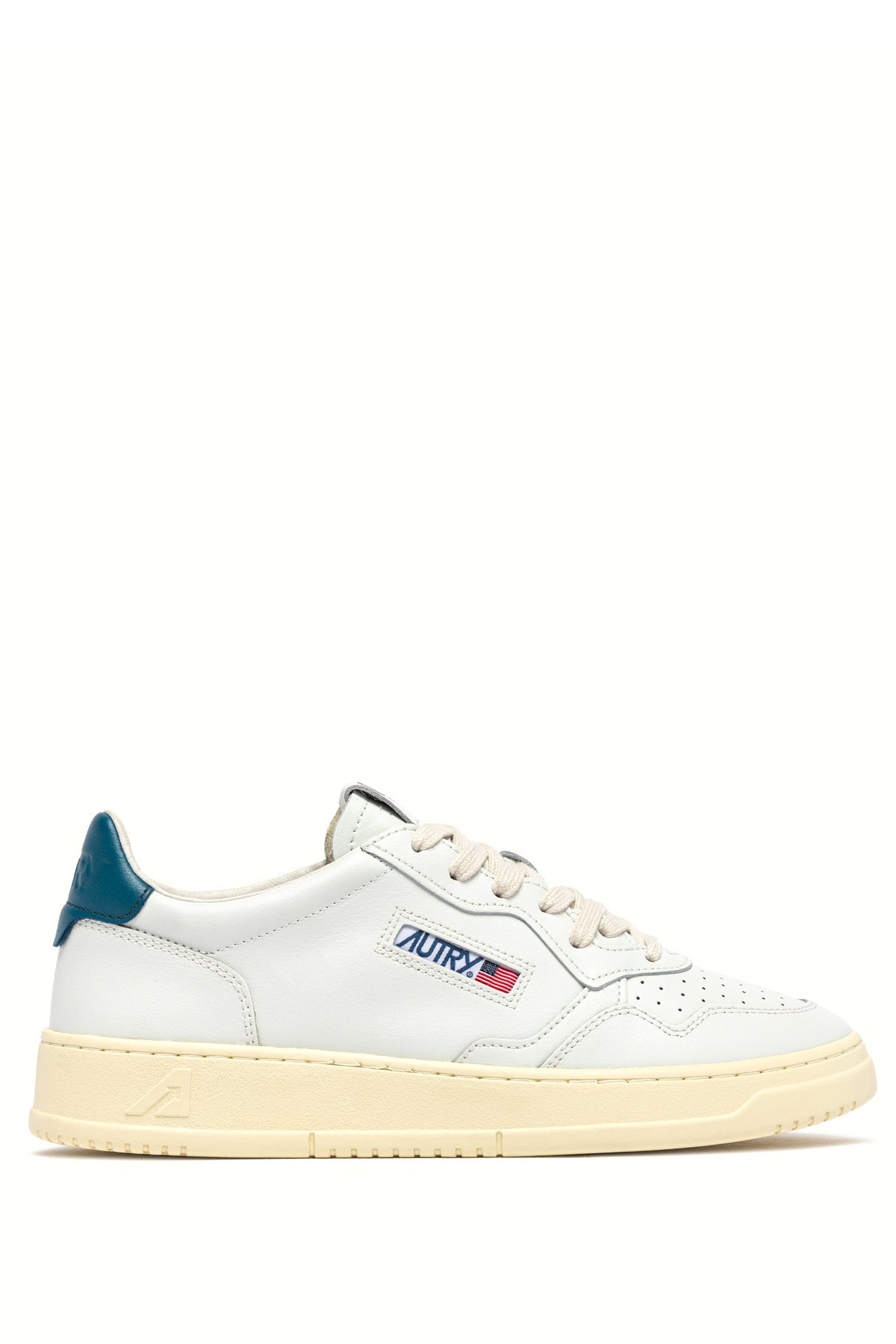 Autry Sneaker Medalist in pelle bianca con talloncino Malibu Blue AULM LL29 WHT/MALBLUE