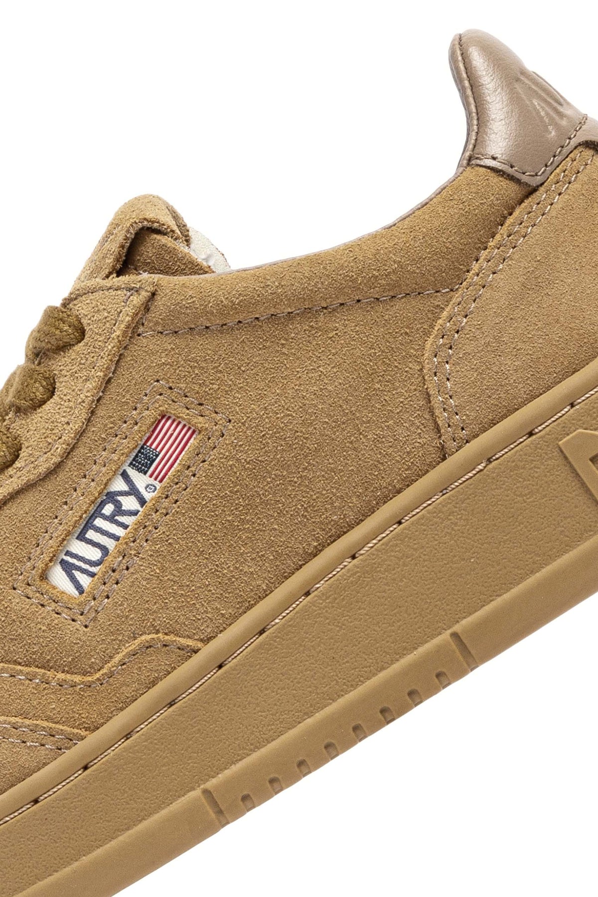 Autry Sneaker Medalist in camoscio Rame/Antelope tono su tono AULM OH06 RAME/ANTILOP