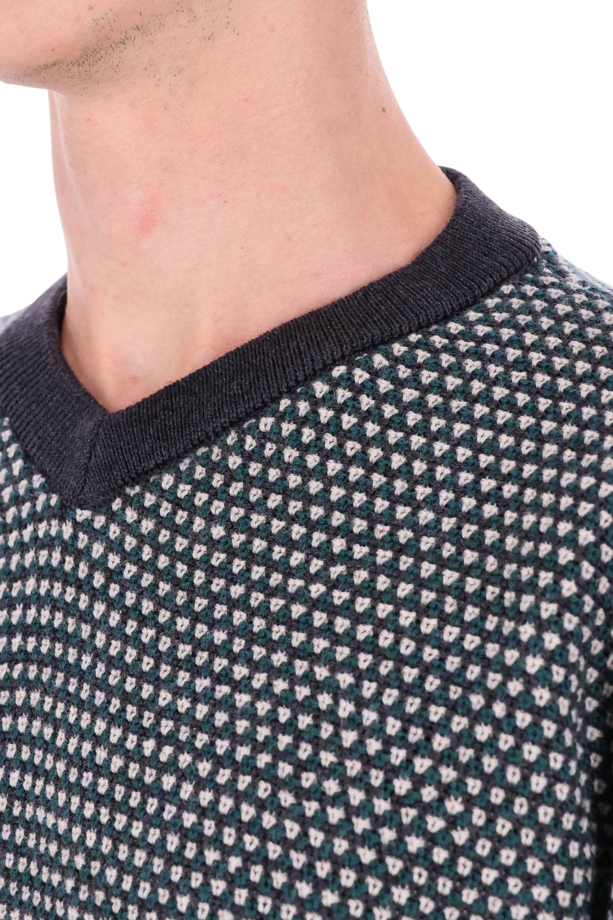 Drumohr Maglia scollo V tramata in lana merino D8M481GR 004