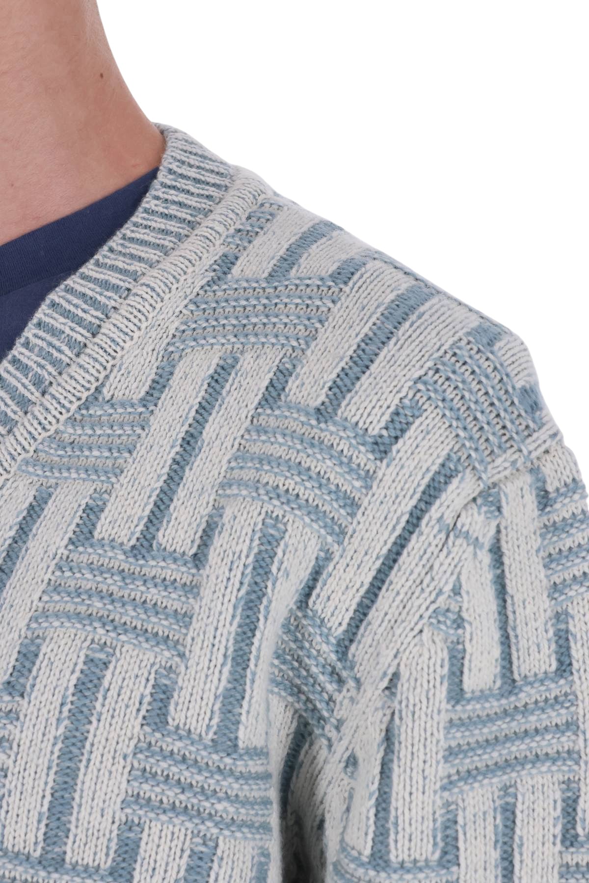 Drumohr Maglia scollo V geometrica in lana di agnello D8W481BI 004