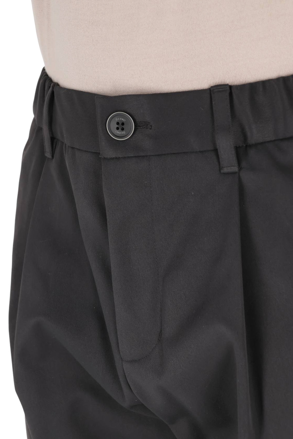 Herno Pantalone tecnico con vita elasticata PT000226U/2 12905 9300