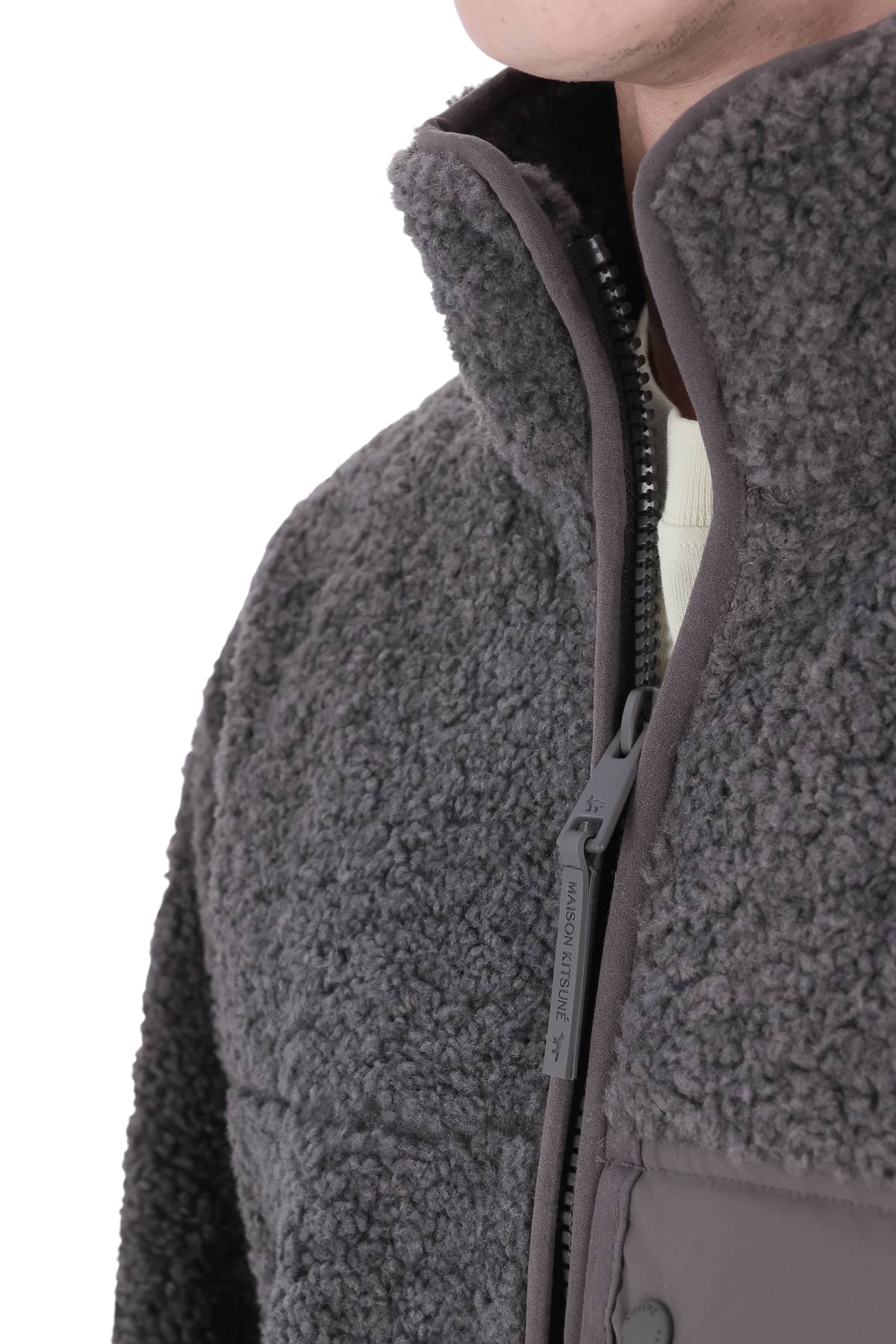 Maison Kitsuné Giubbotto in pile bouclé con Profile Fox MRMWV11WM2046 PAVEMENT