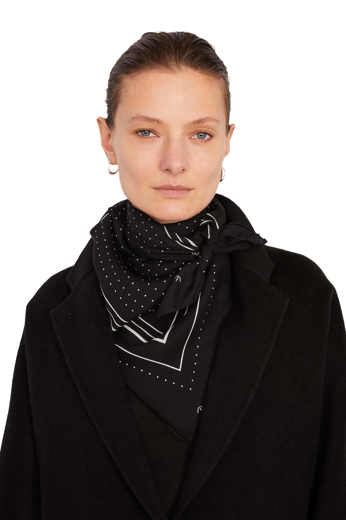 Officine Générale Sciarpa 85x85 cm. in lana fantasia XACC851 BLACK/CREAM
