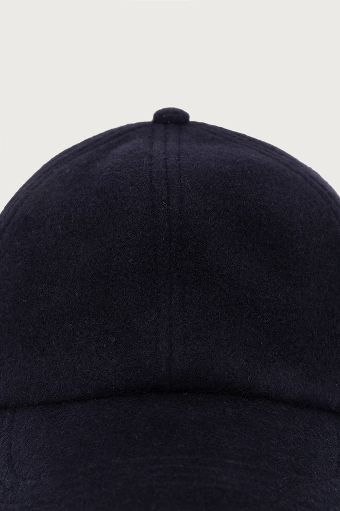 Officine Générale Baseball in lana XACC863 DARK NAVY