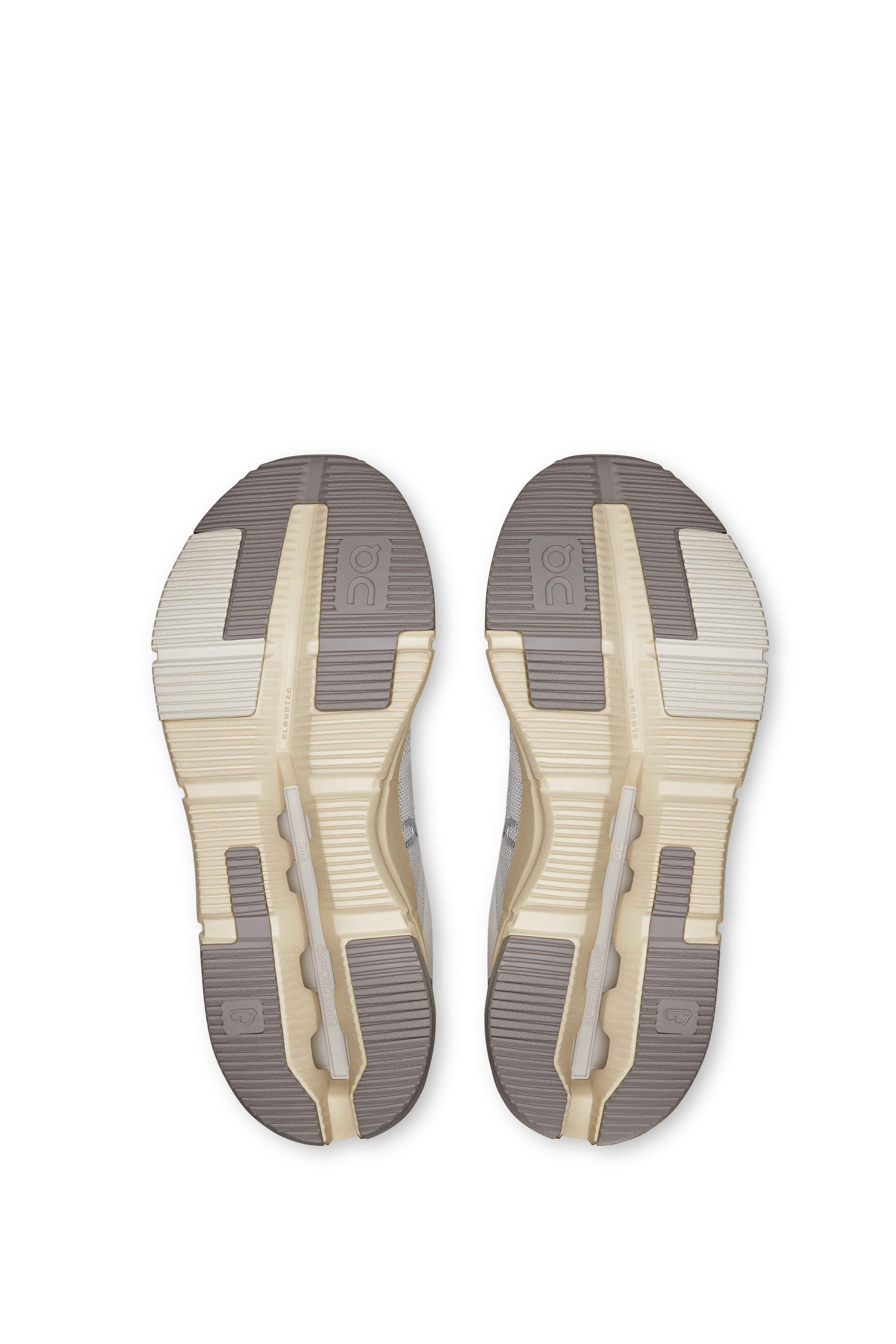 On Sneaker donna Cloudnova Form 2 TT 3WF10553244 WOLF CREAM