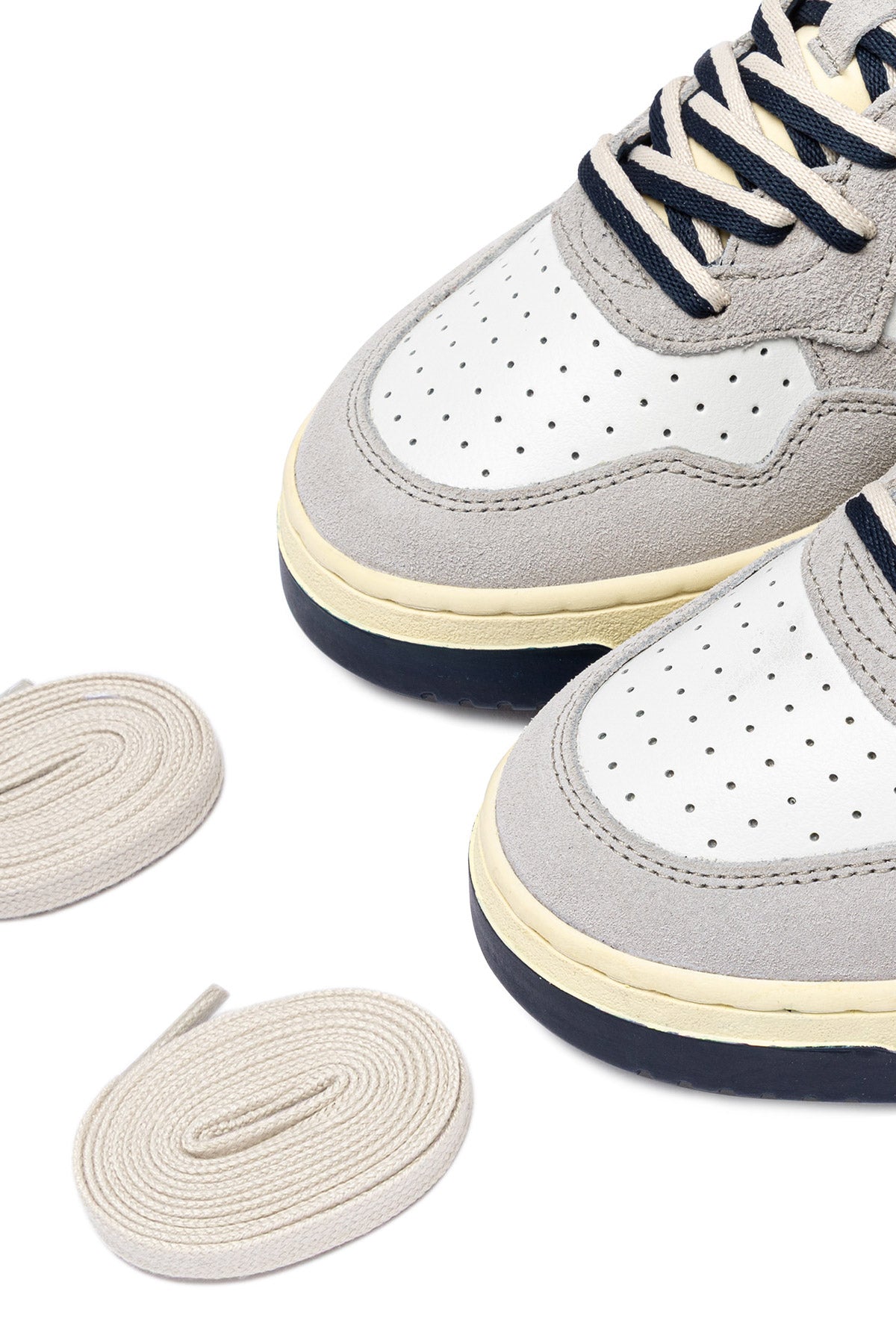 Autry Sneaker Medalist in pelle e camoscio lacci bicolor AULM BW04 WHT/VAPOR