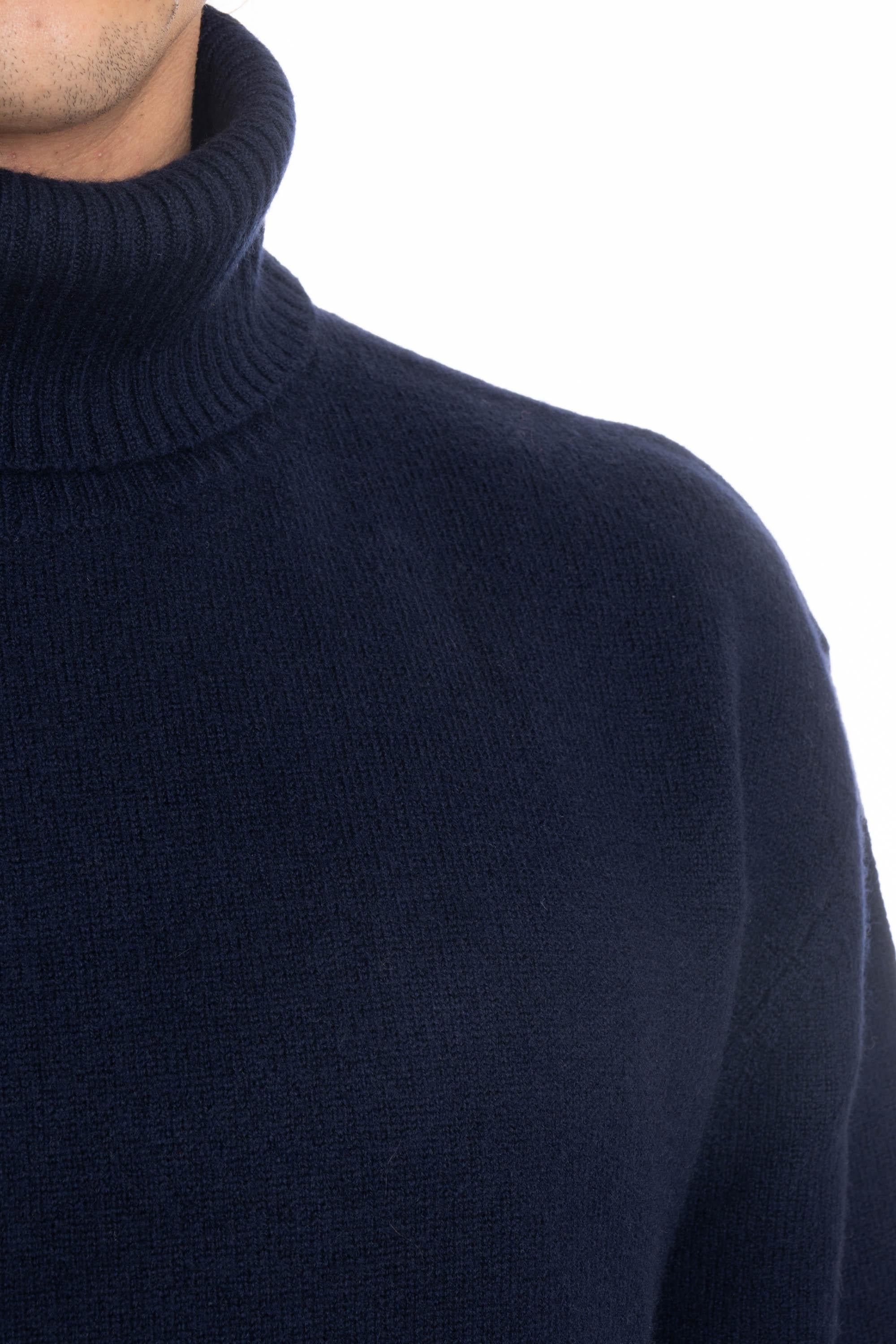 A.P.C. Maglia dolcevita in lana mod. Walter WVBDJ-M23248 IAK DARK NAVY