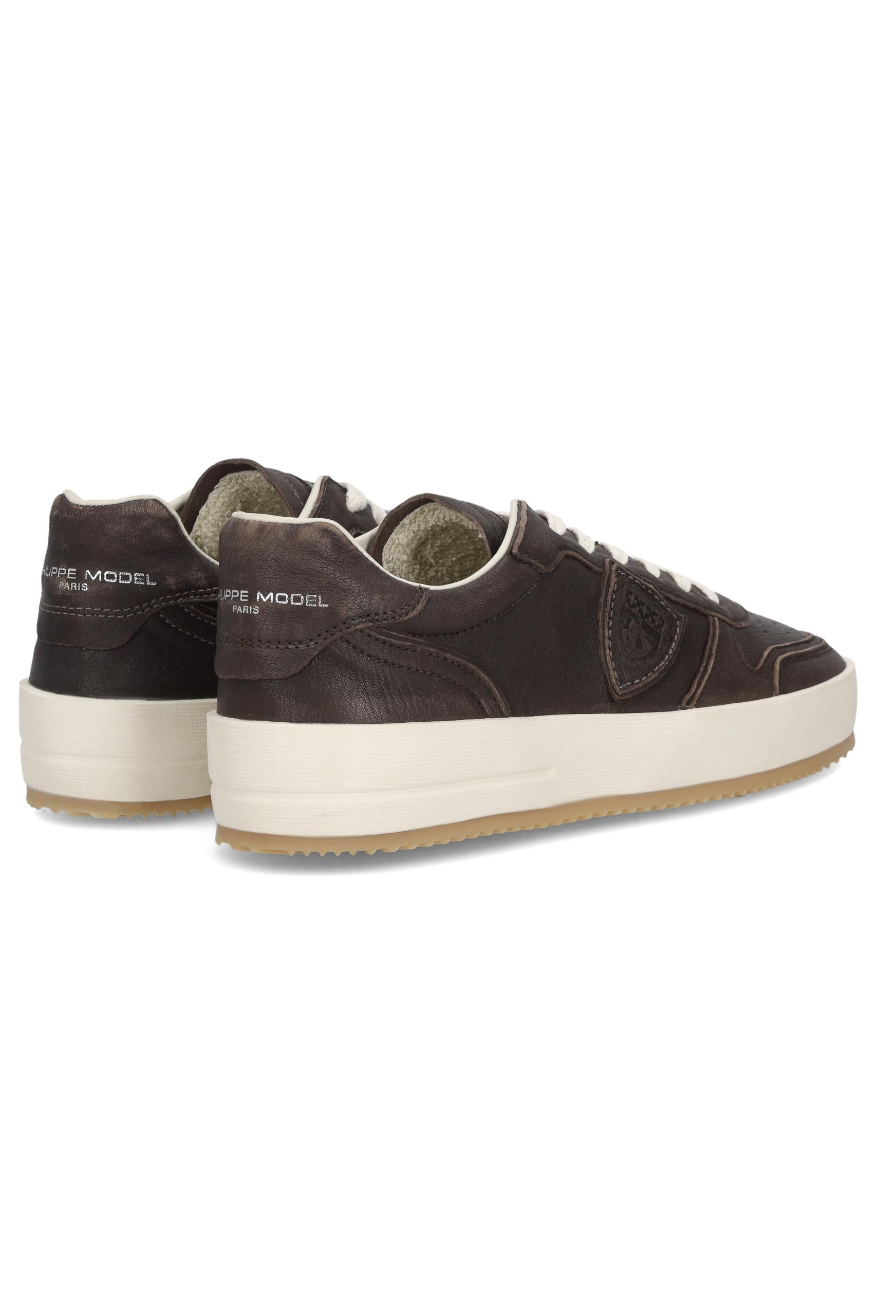 Sneaker in pelle marrone modello Nice VNLU NICE/5 WW01 Philippe Model