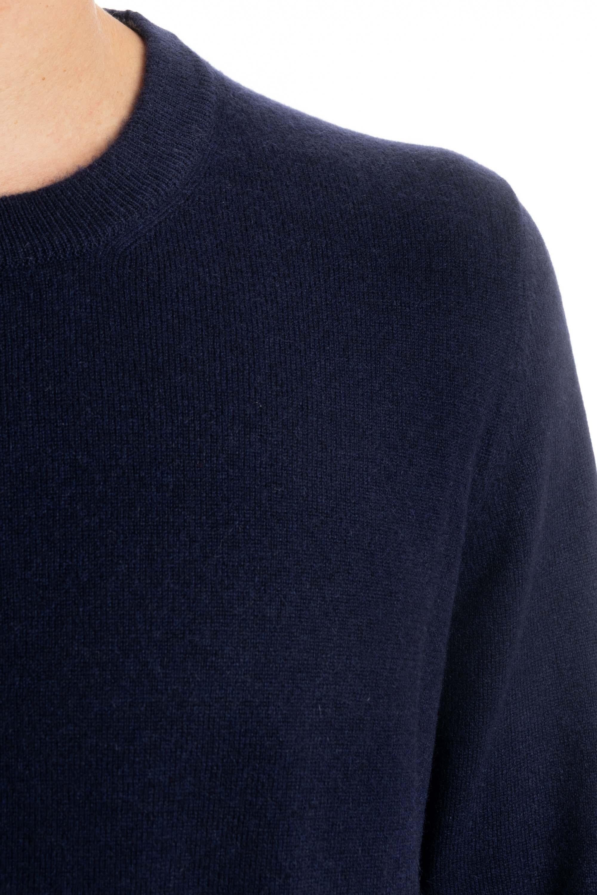 Maglia girocollo in puro cashmere M2200100. CW425 Brunello Cucinelli