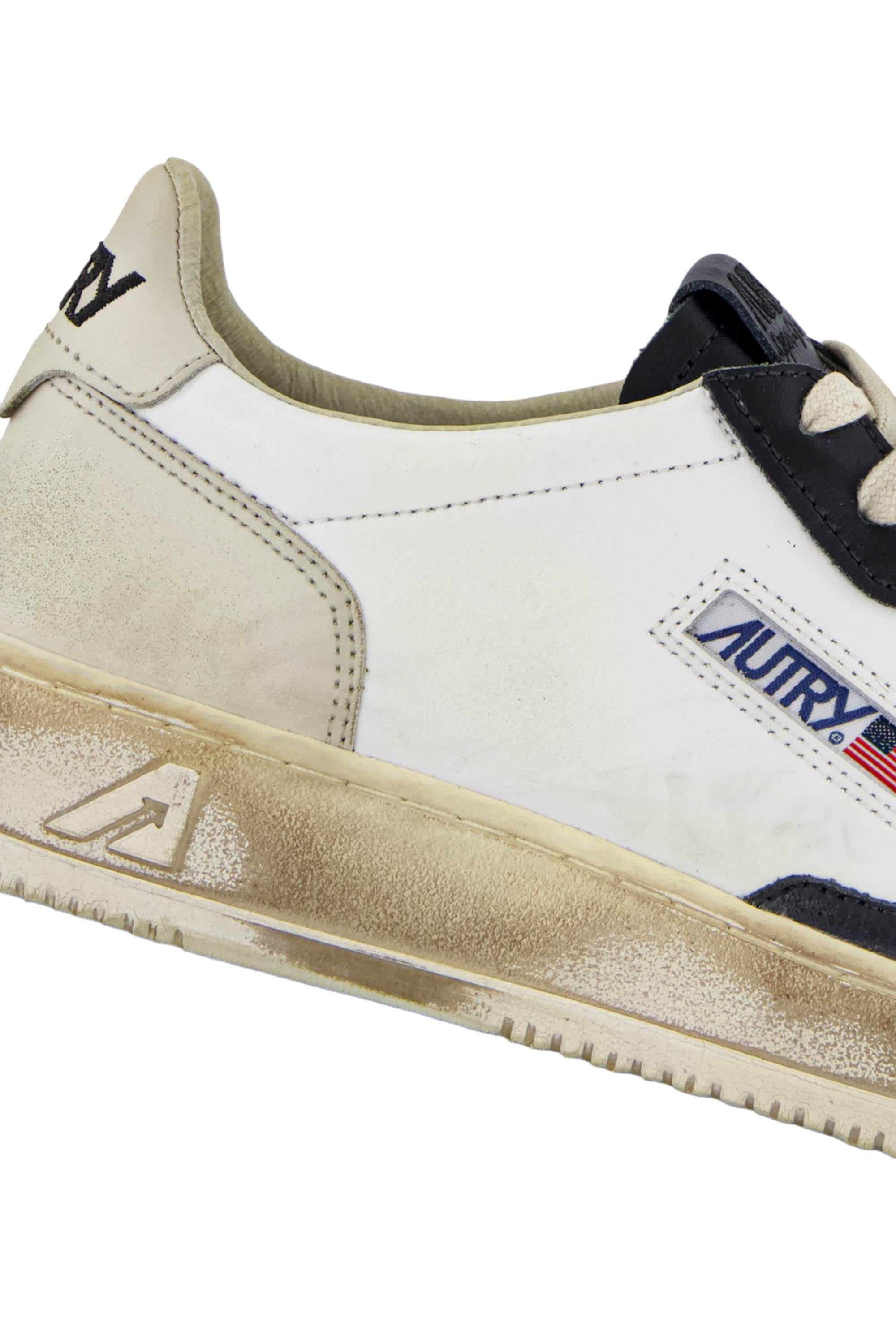 Sneaker super vintage in pelle AVLM VL01 STN/MTRT Autry