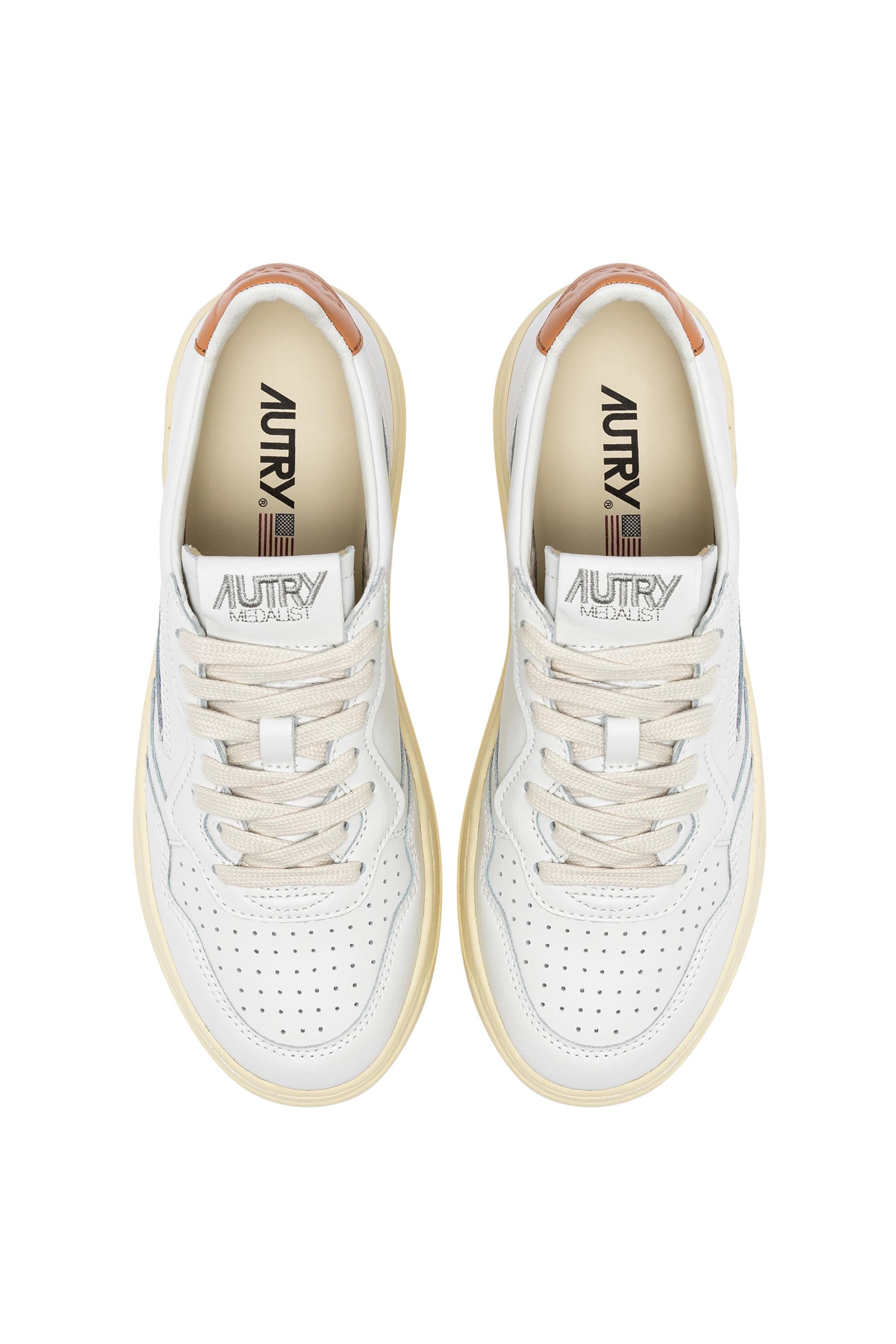 Autry Sneaker donna Medalist talloncino nocciola AULW LL76 WHT/SNDSTRM