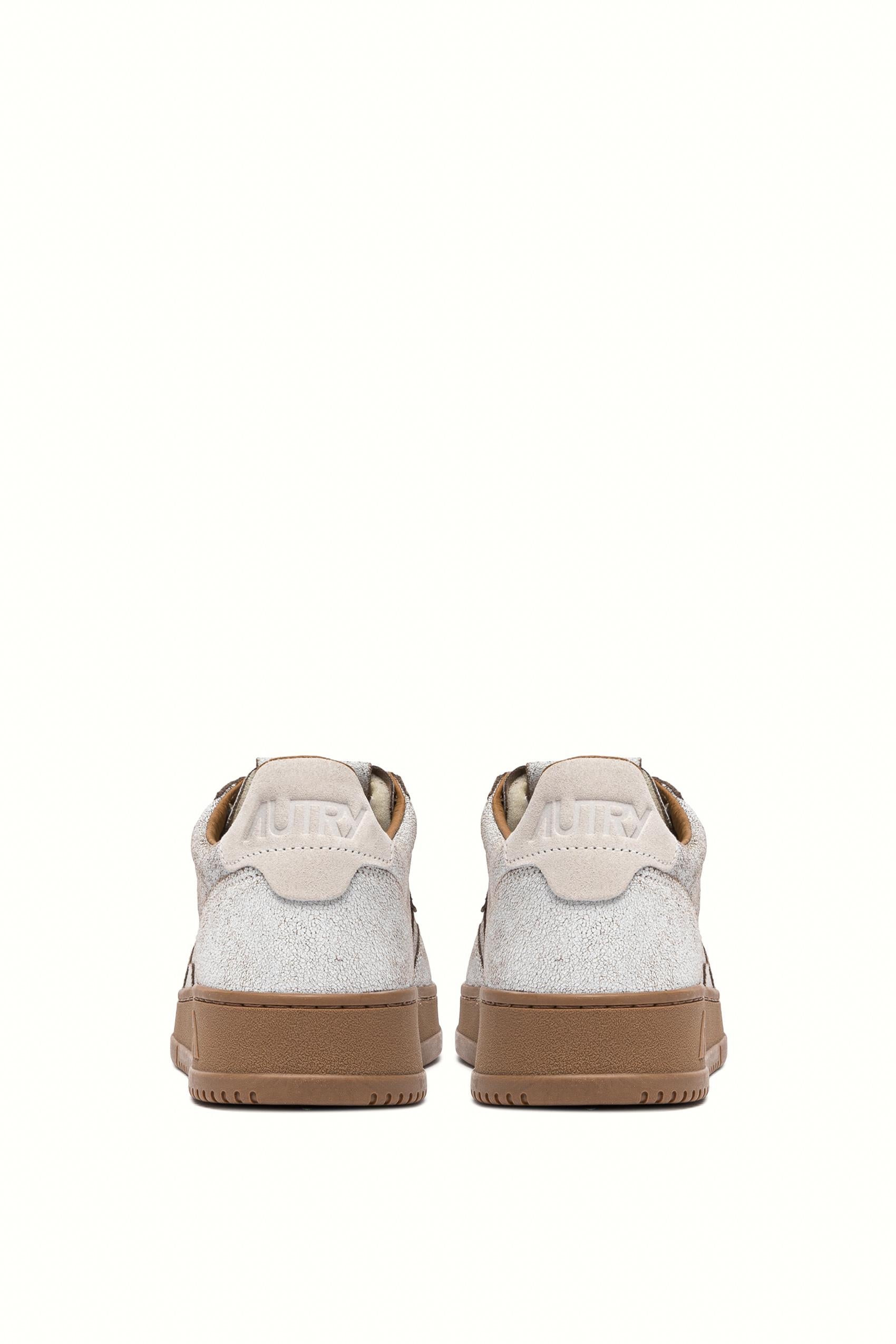 Autry Sneaker in pelle craclè modello Medalist AULM RA02 WHT/TOBACCO