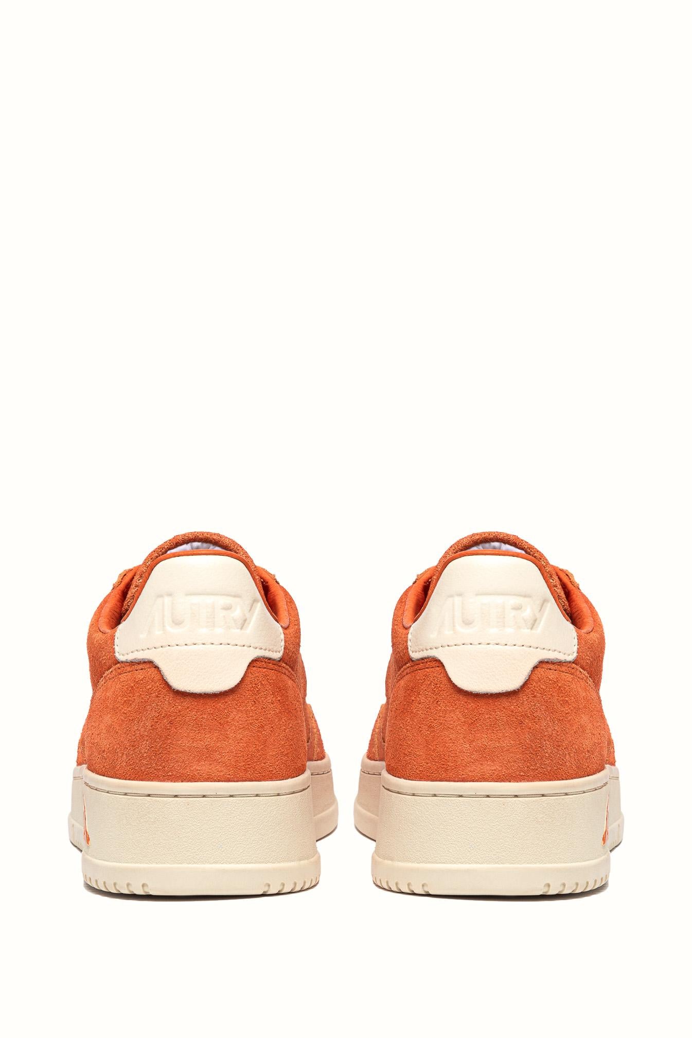Autry Sneaker in nabuck mod. Medalist AULM UH05 FANTA/WHT