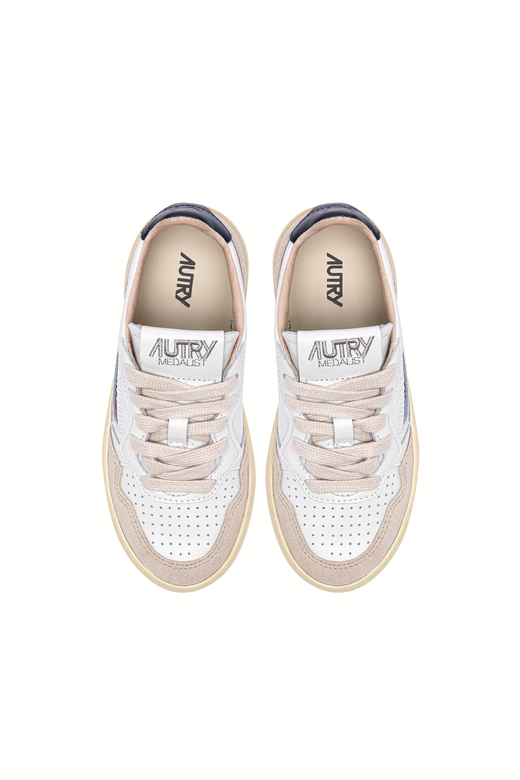 Sneaker bambino in pelle e camoscio talloncino blu KULK FS06 WHT/SPACE Autry