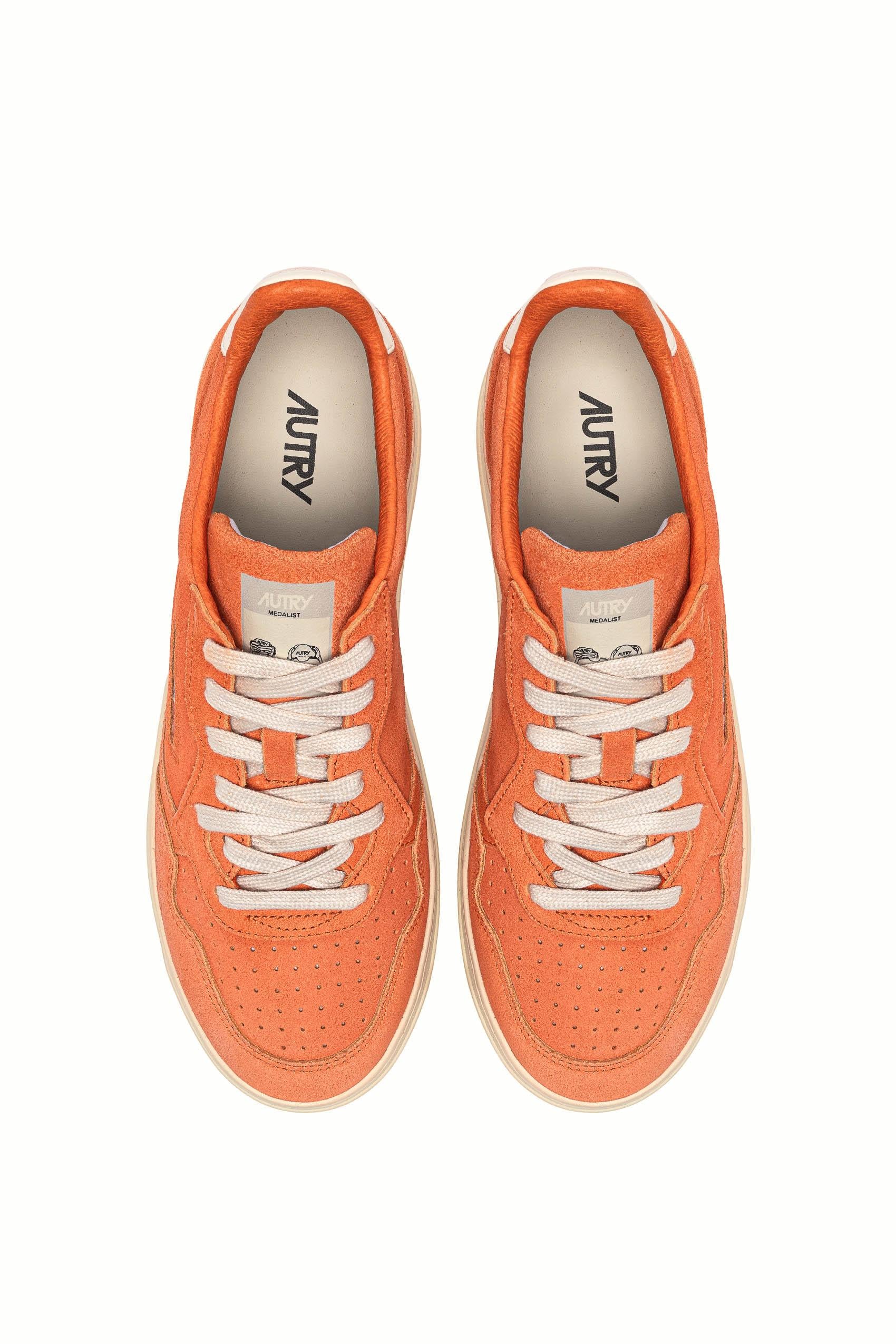 Autry Sneaker in nabuck mod. Medalist AULM UH05 FANTA/WHT