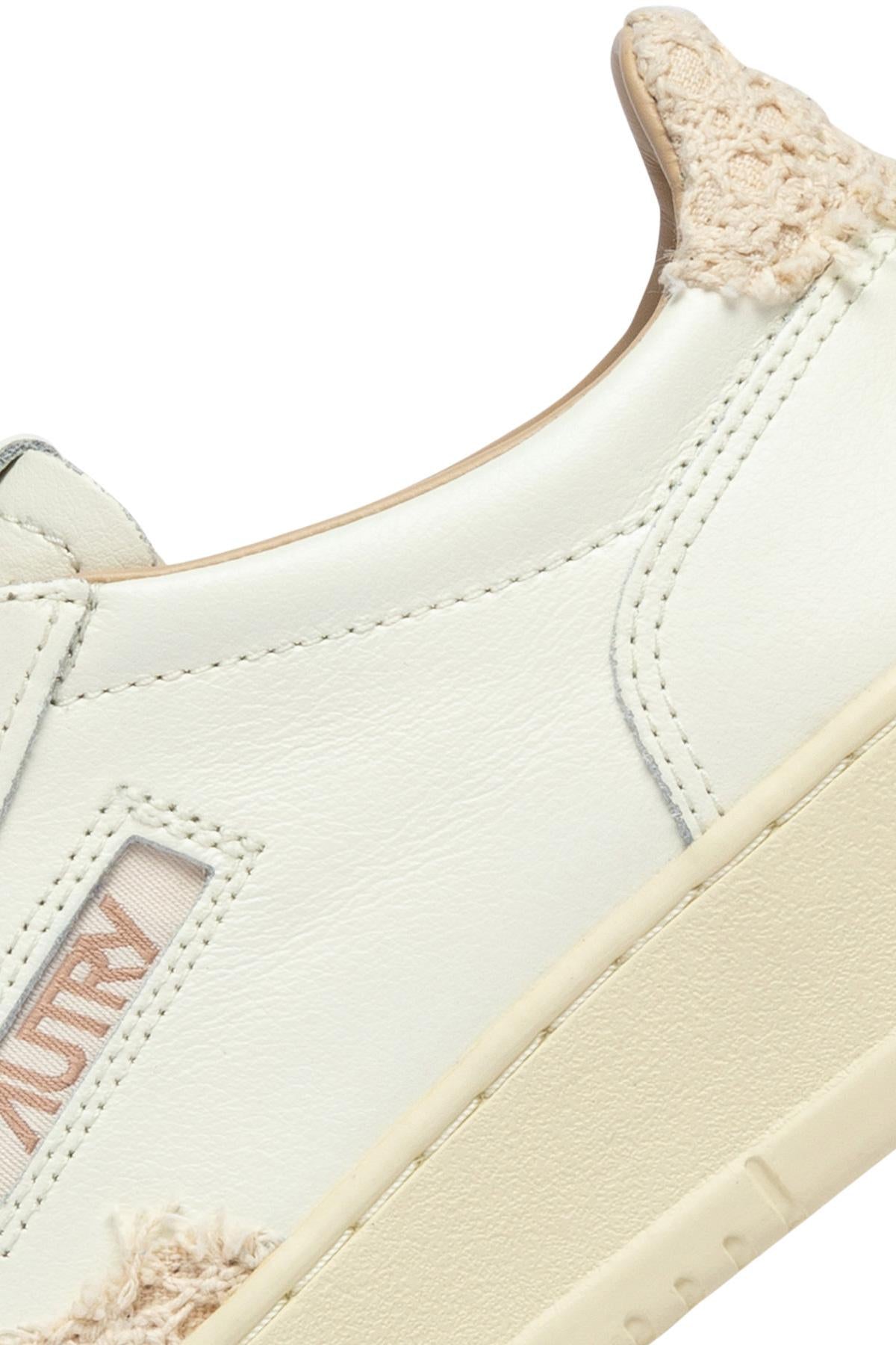 Autry Sneaker donna Medalist in pelle con dettagli macrame AULW MJ01 MRSH/ECRU