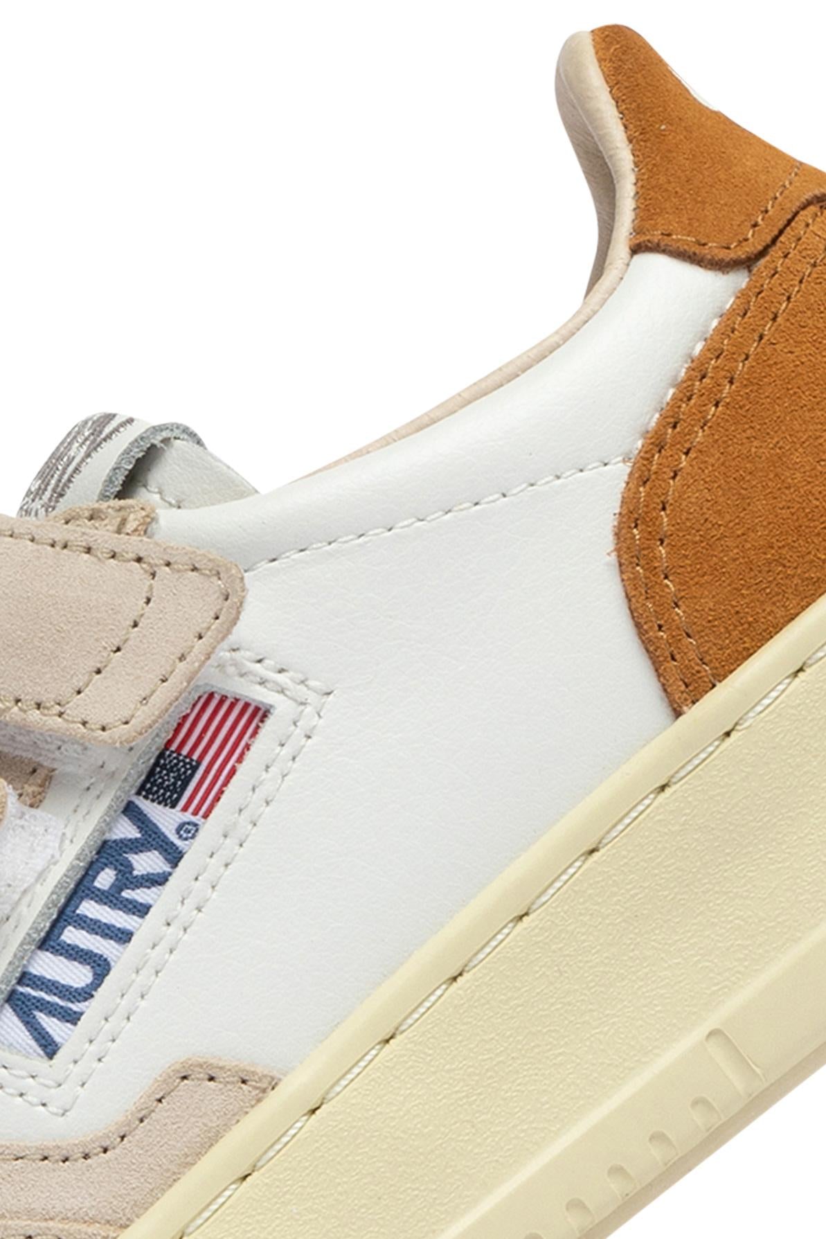 Autry Sneaker Medalist bambino in pelle e camoscio con strappi KILK 3U06 BRNMUS/WHT/SND
