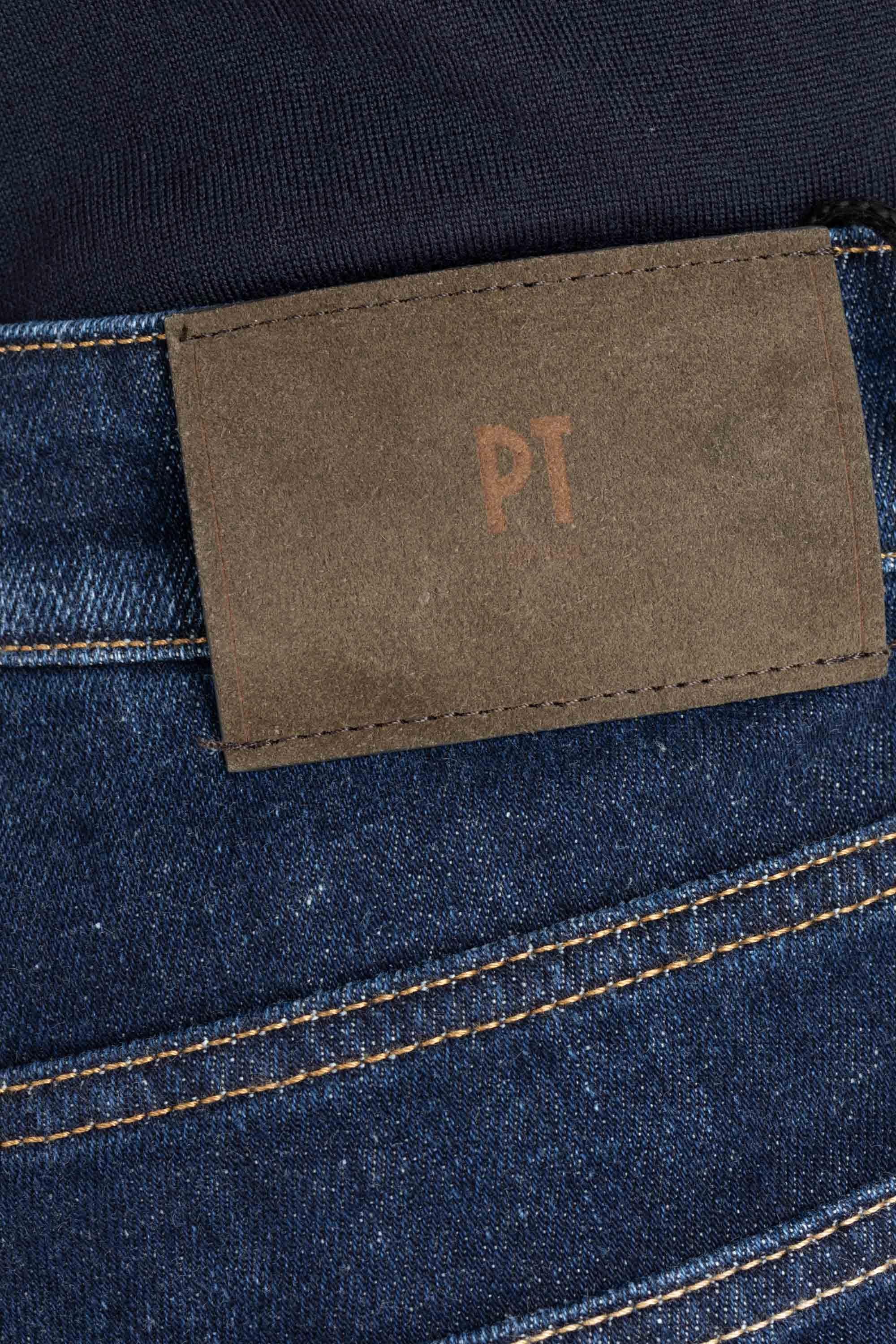 Jeans lavaggio scuro etichetta camoscio Carrot fit RP05B0 TX1640 MN14 PT Denim