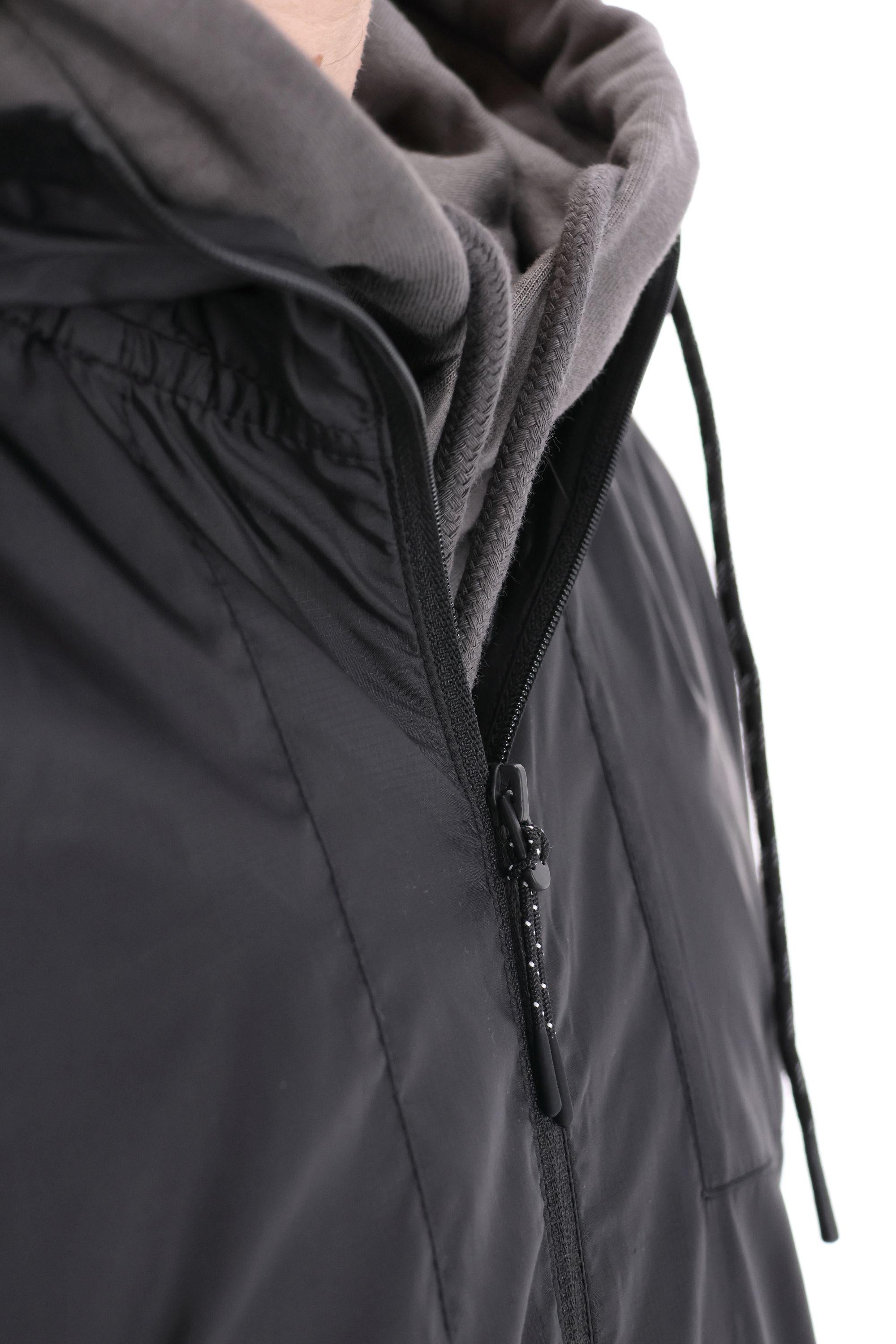 Windbreaker in nylon con cappuccio WBPX H8NK Autry
