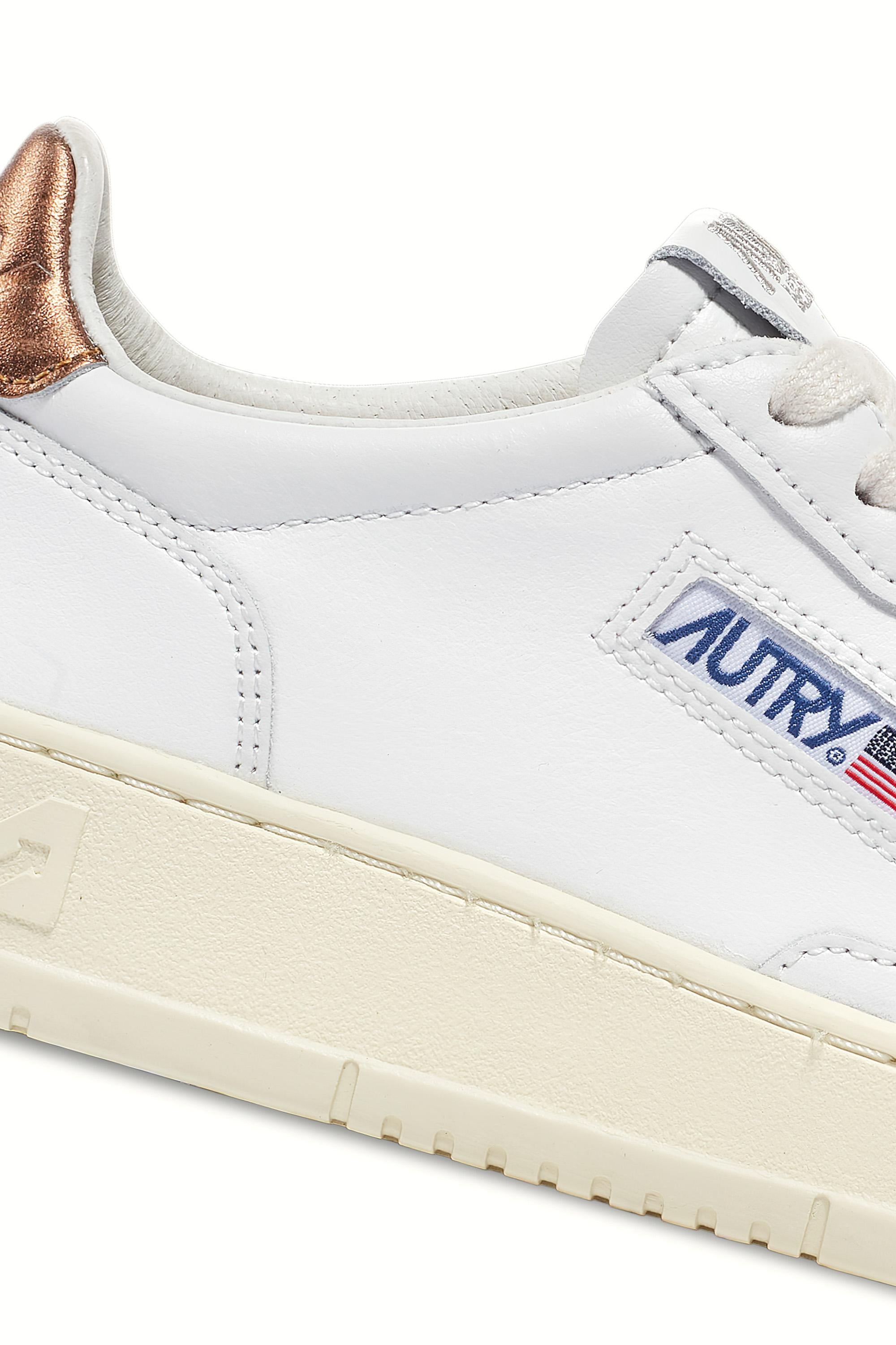 Autry Sneaker donna Medalist in pelle talloncino bronzo AULW LL61 WHT/BRONZE