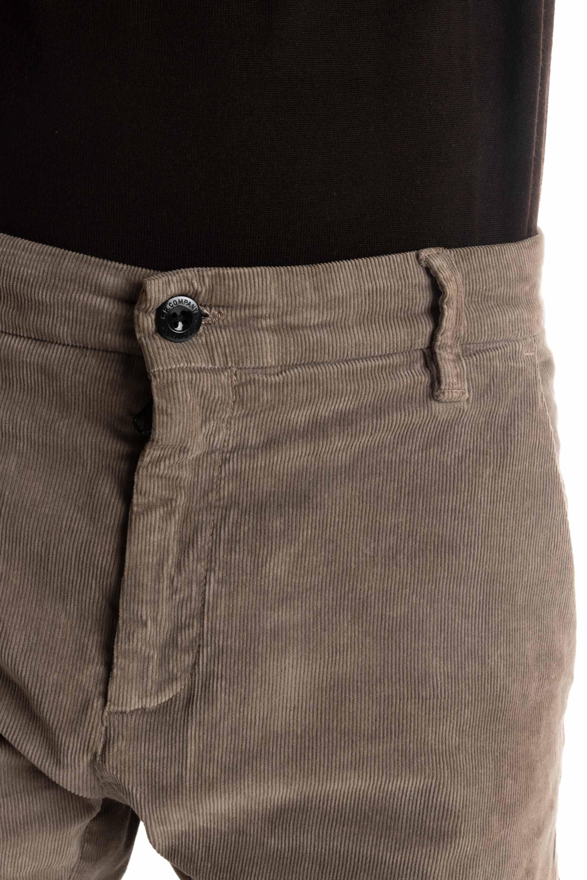 Pantaloni ergonomici in velluto 1000 righe CMPA199A 006410O 359 CP Company