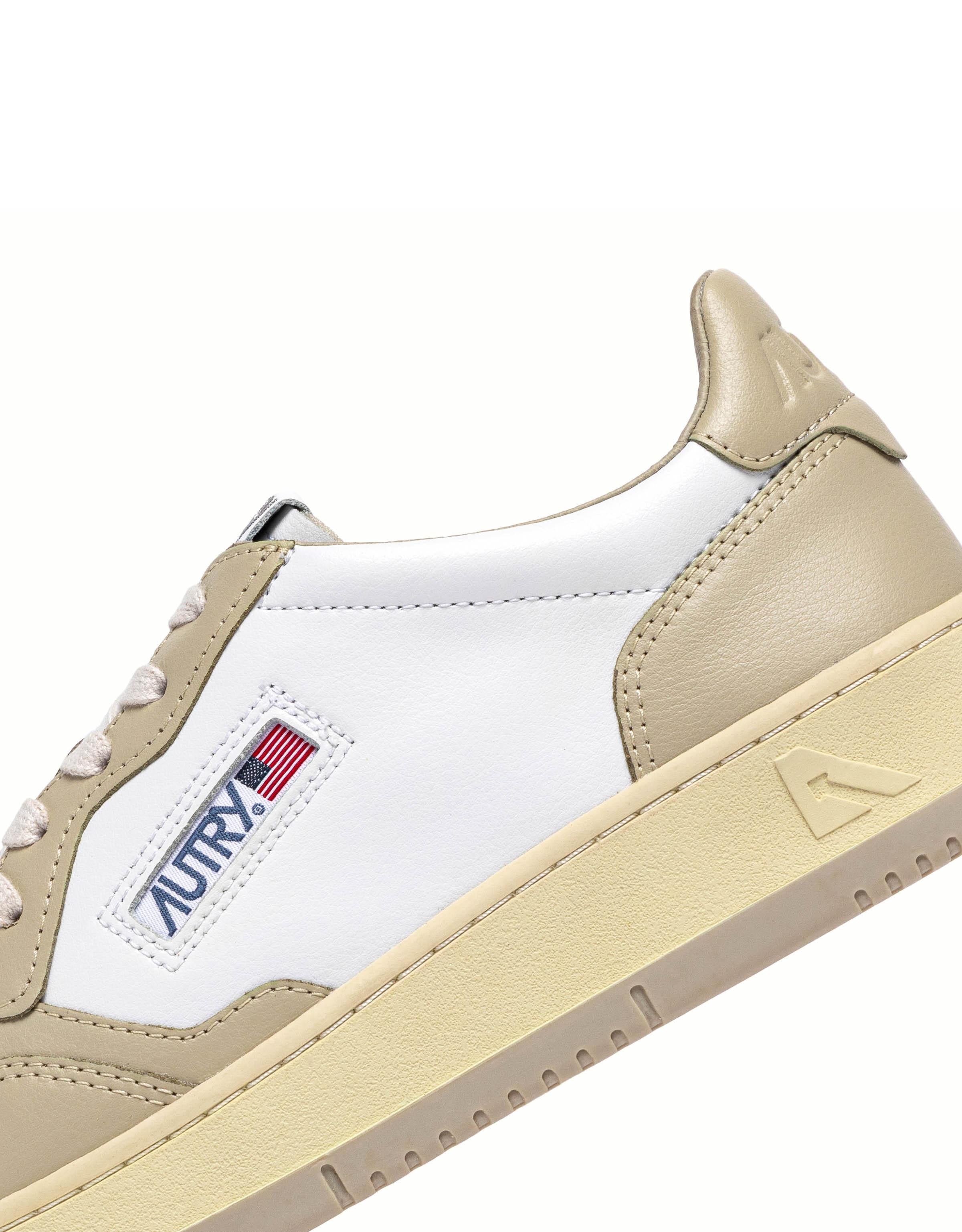 Sneaker donna bicolor in pelle AULW WB60 WHT/TIDFOAM Autry