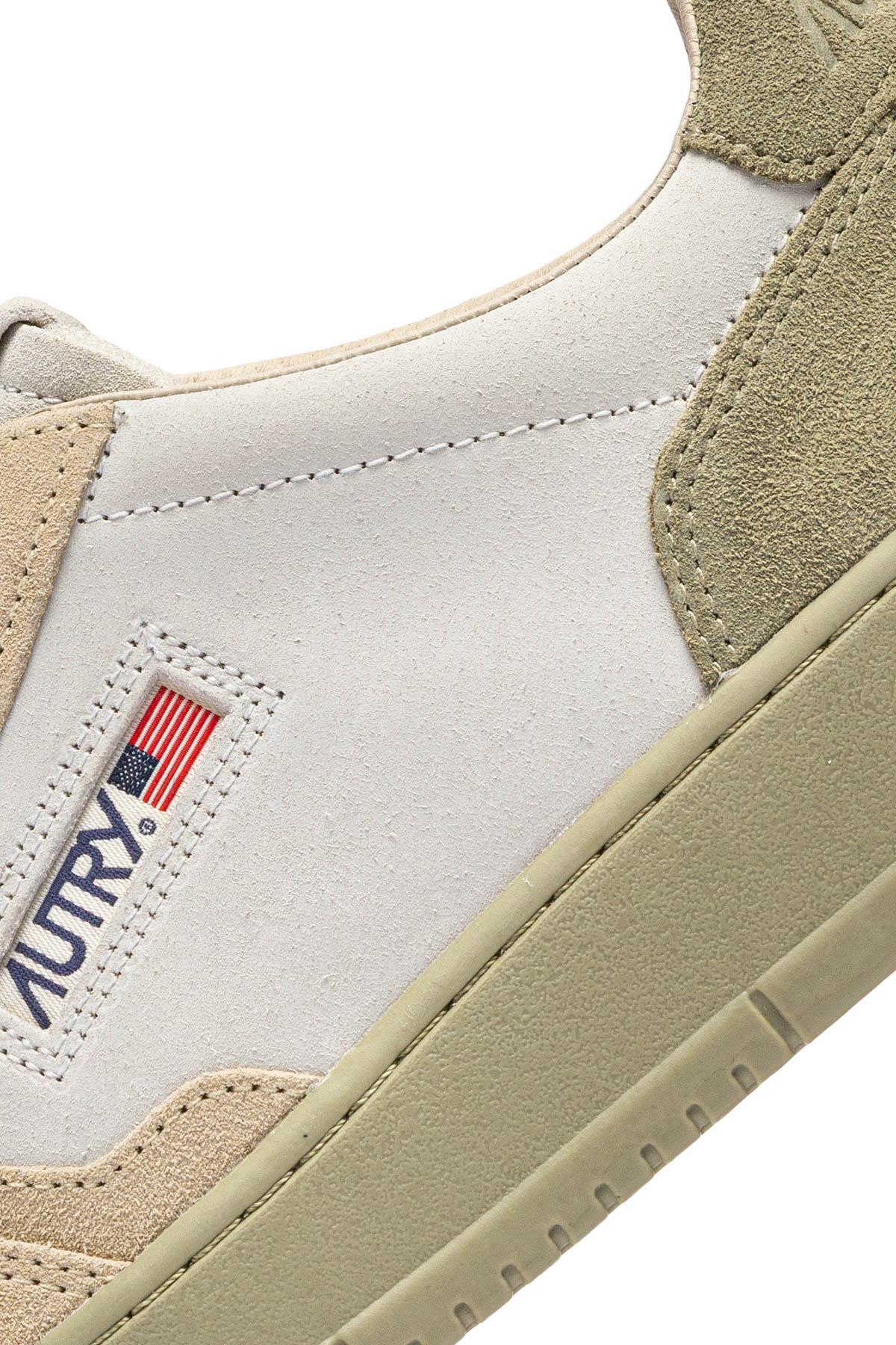 Autry Sneaker Medalist in triple suede fondo tono su tono AULM TS11 SND/GRYGRN