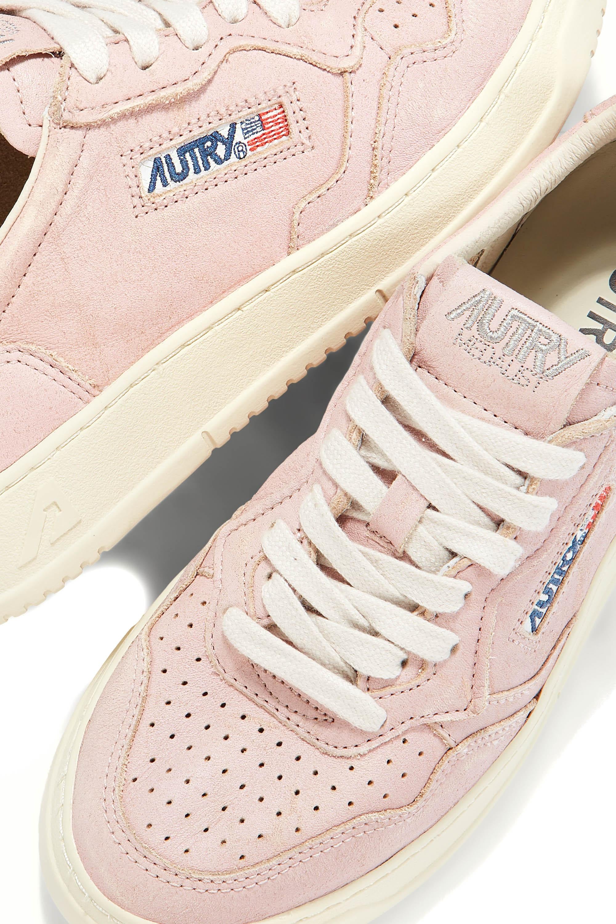 Autry Sneaker Medalist donna in pelle di vacchetta supersoft AULW SU03 VIRNAPINK