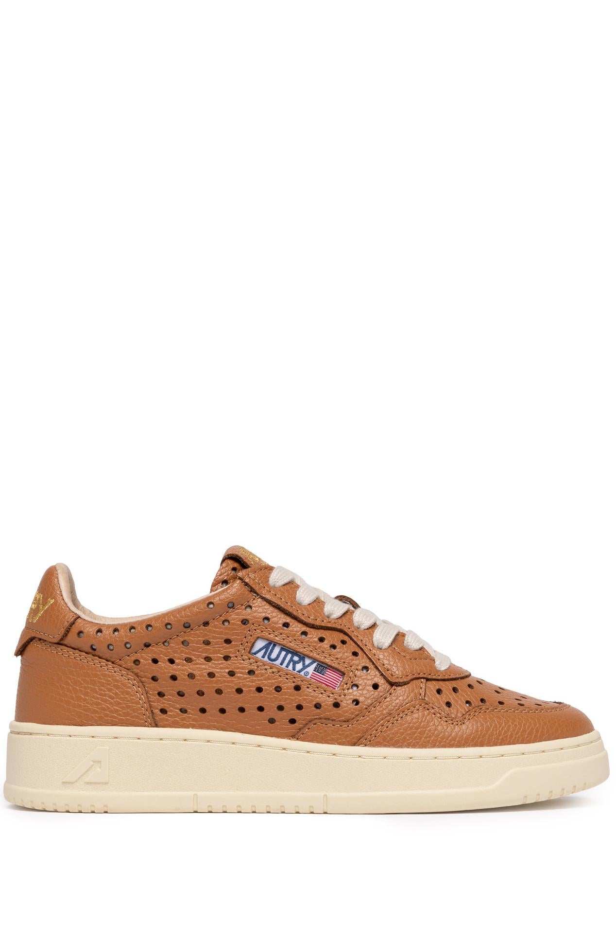 Autry Sneaker donna Medalist in pelle traforata AULW FA03 CUIR