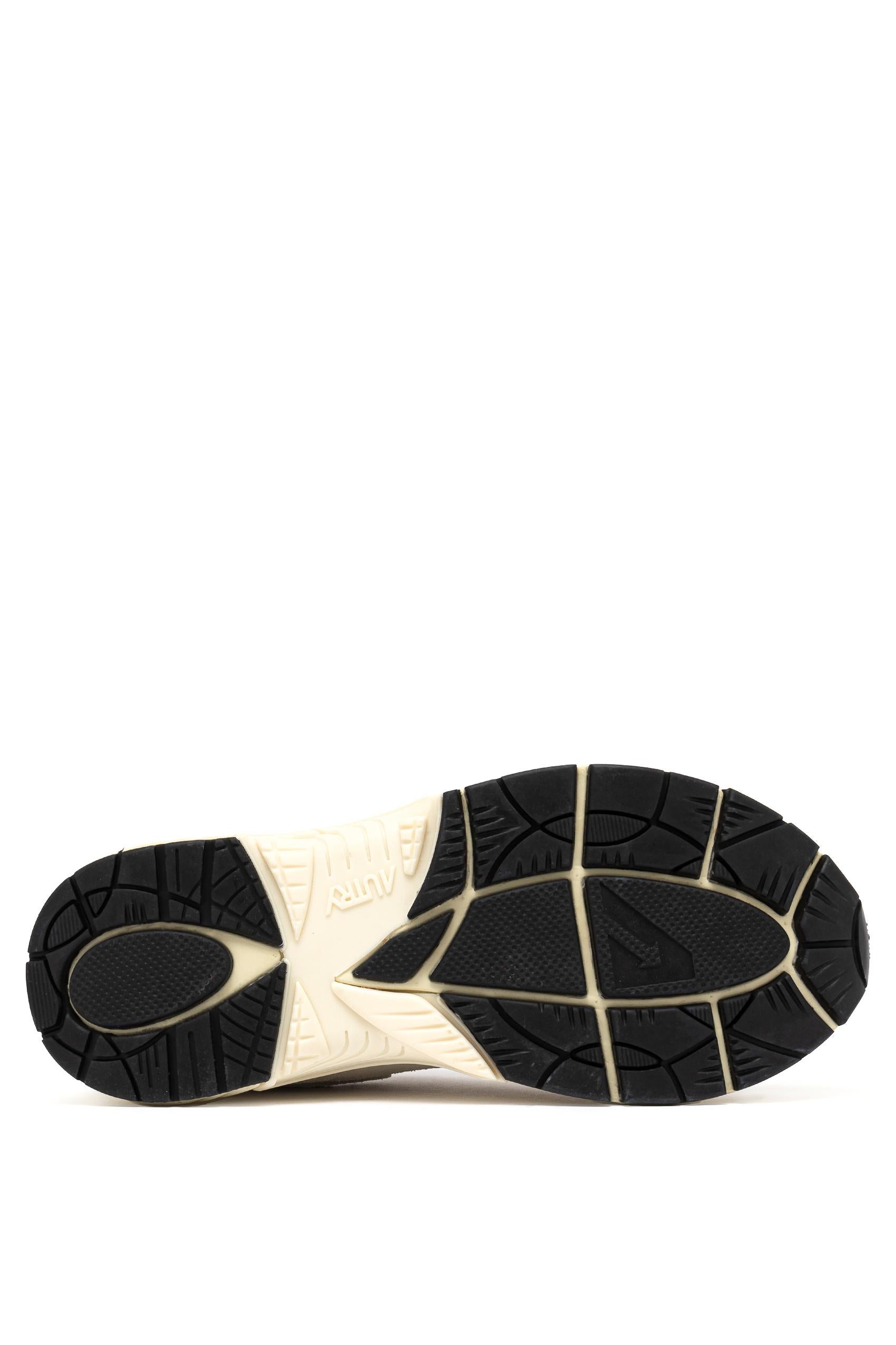 Autry Running in camoscio modello Hyperway HYLM UM10 WHT/SILV