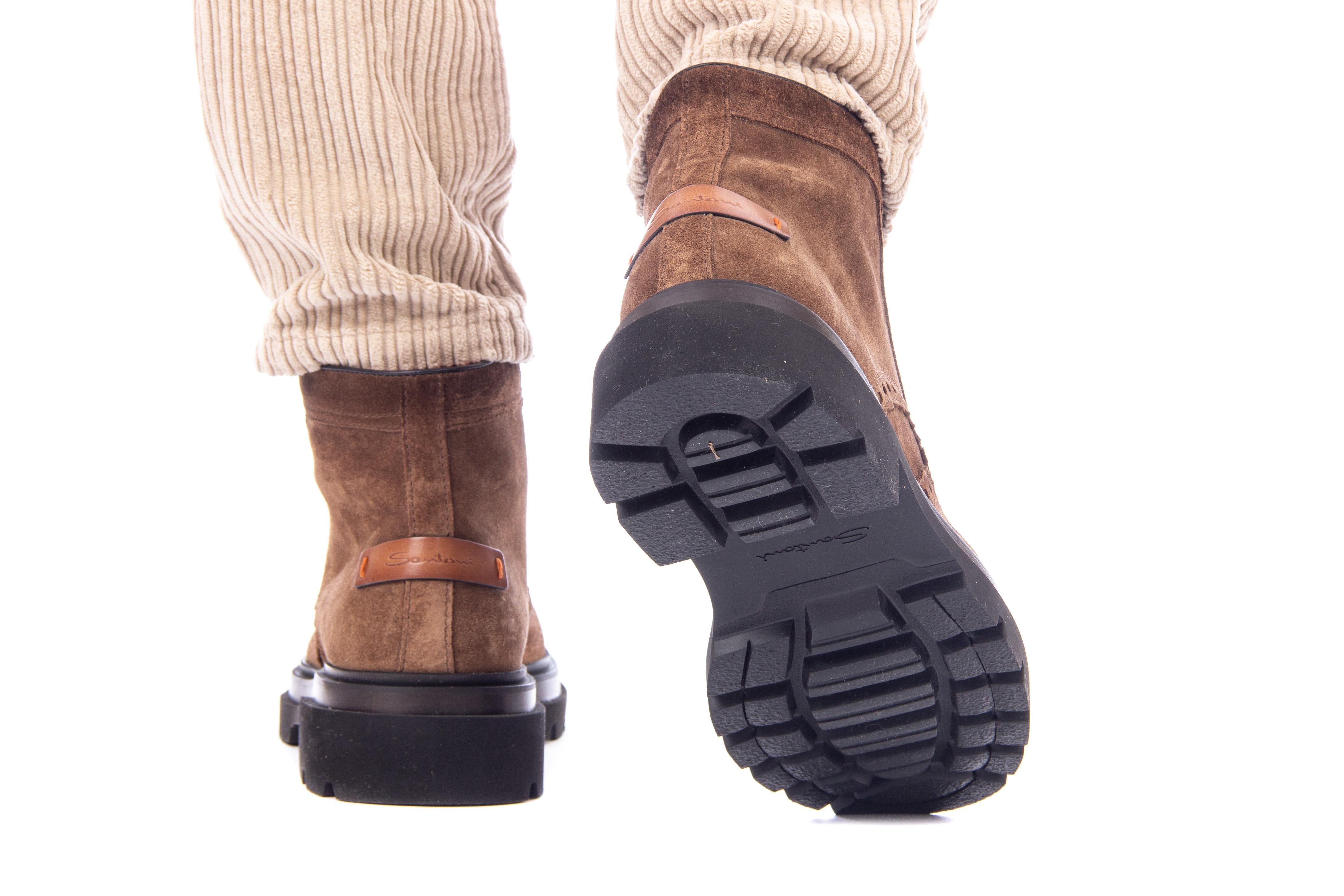 Stivaletto in camoscio modello breakout MGMI17684JK4EGXX S50 Santoni