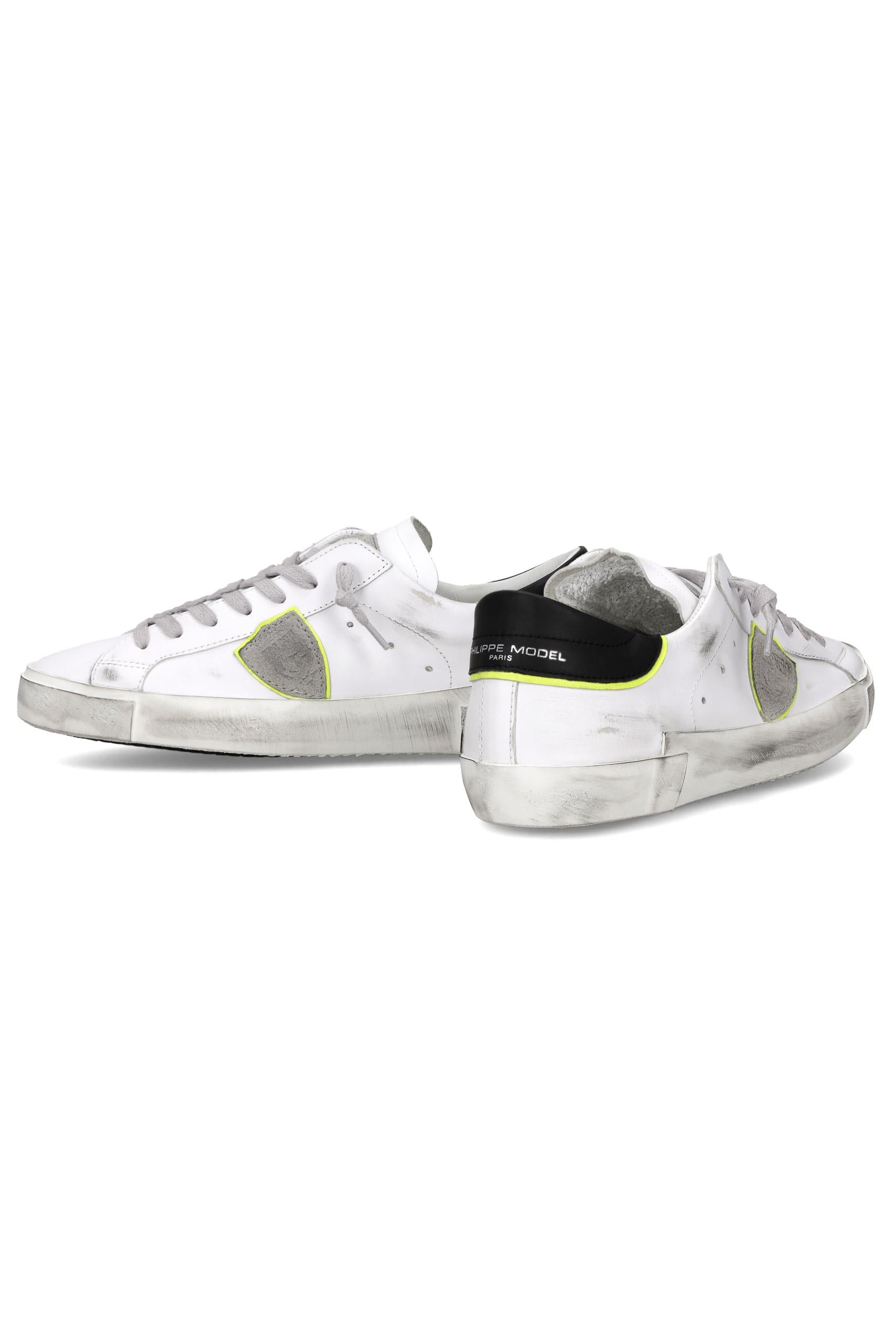 Sneaker in pelle talloncino nero mod. Paris PRLU PRSX_5 VV09 Philippe Model