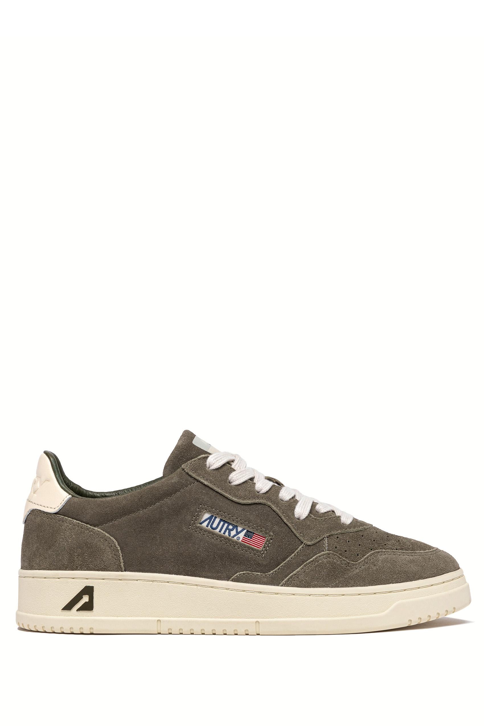 Autry Sneaker in camoscio mod. Medalist AULM UH04 MISLET/WHT