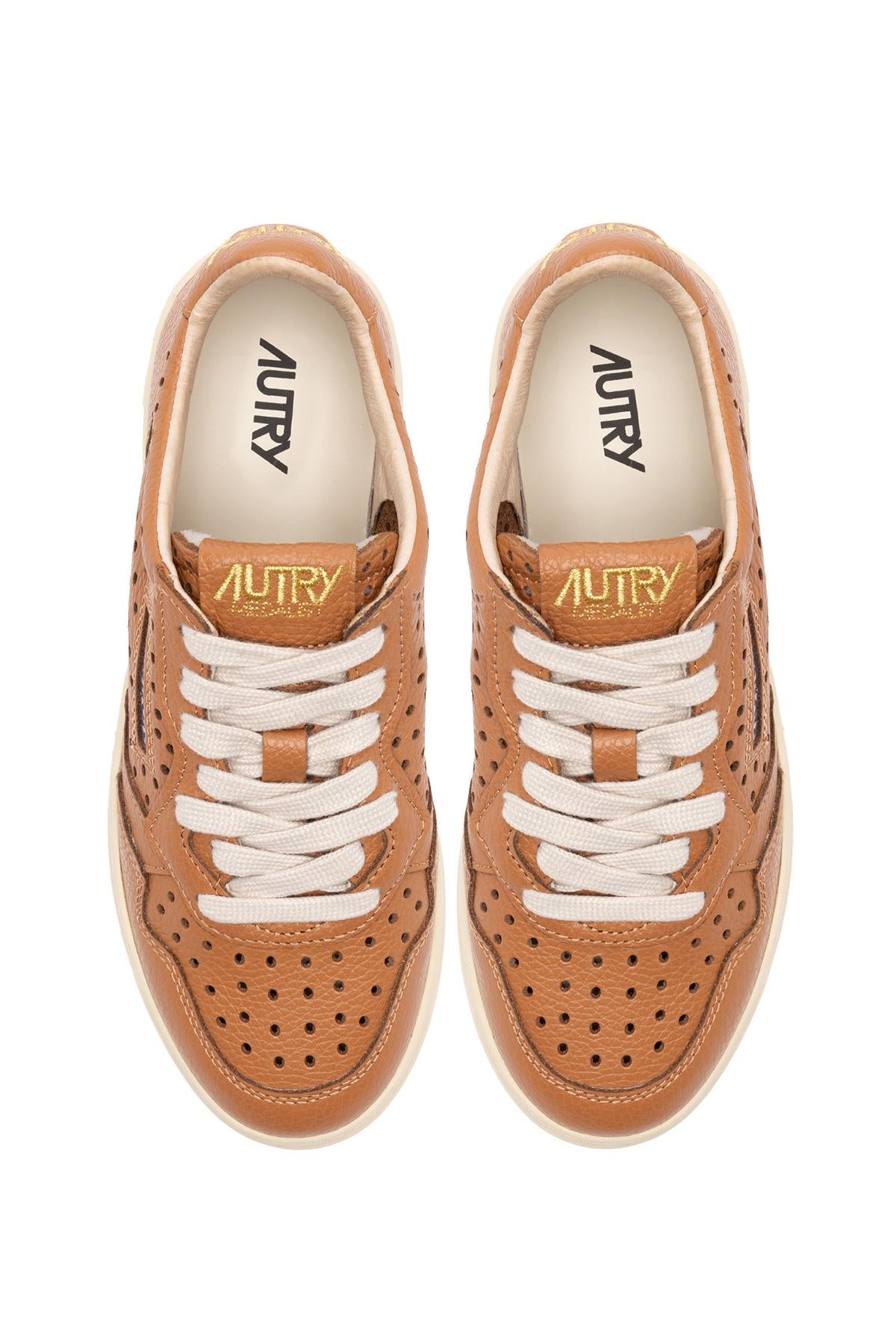 Autry Sneaker donna Medalist in pelle traforata AULW FA03 CUIR