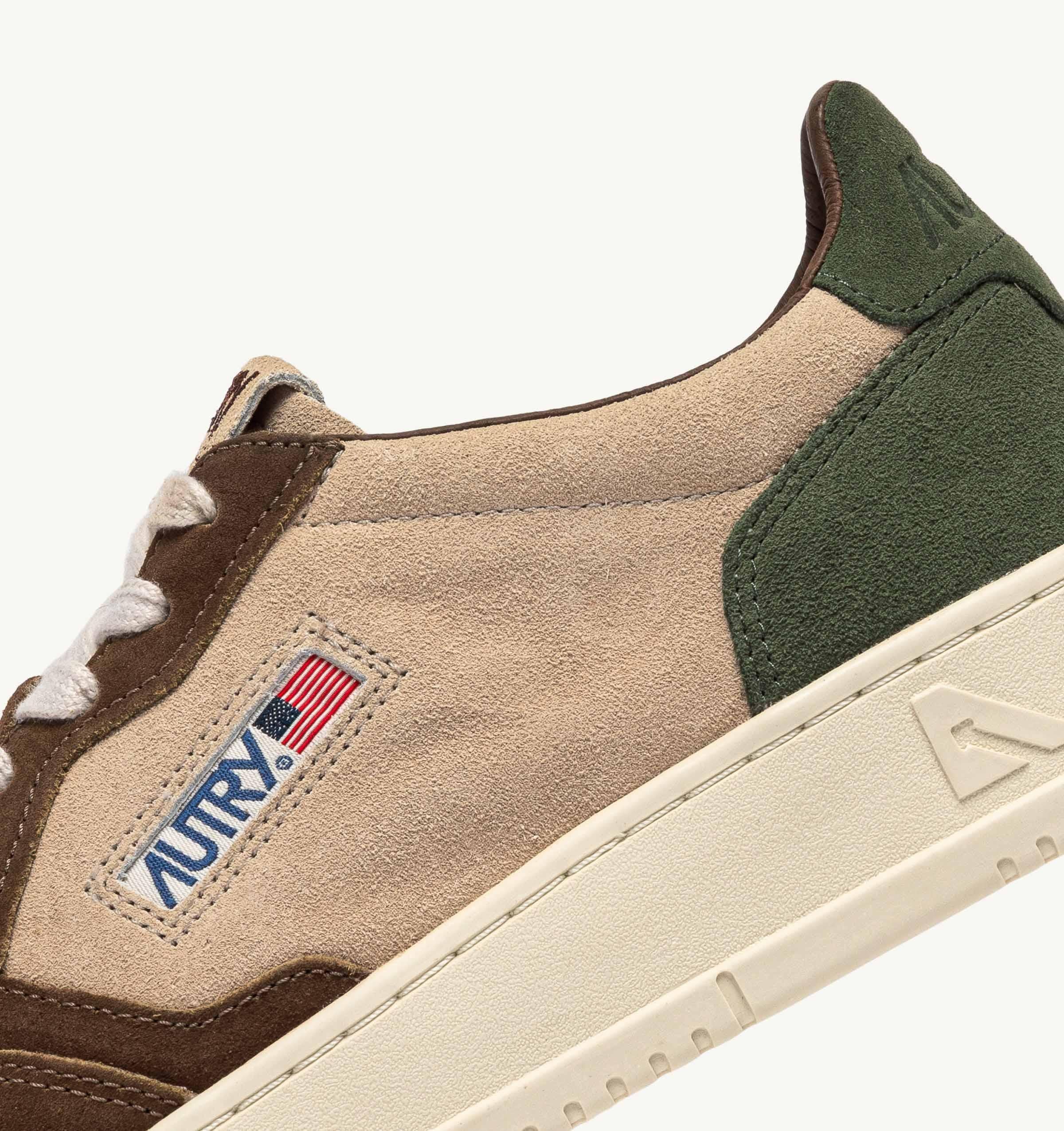 Autry Sneaker triplo camoscio mod. Medalist AULM TS17 CAPPER/LAND