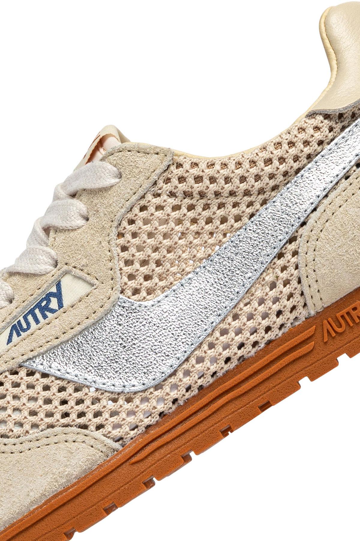 Autry Sneaker donna Windspin in camoscio con traforature WSLW KD06 SND/SILV