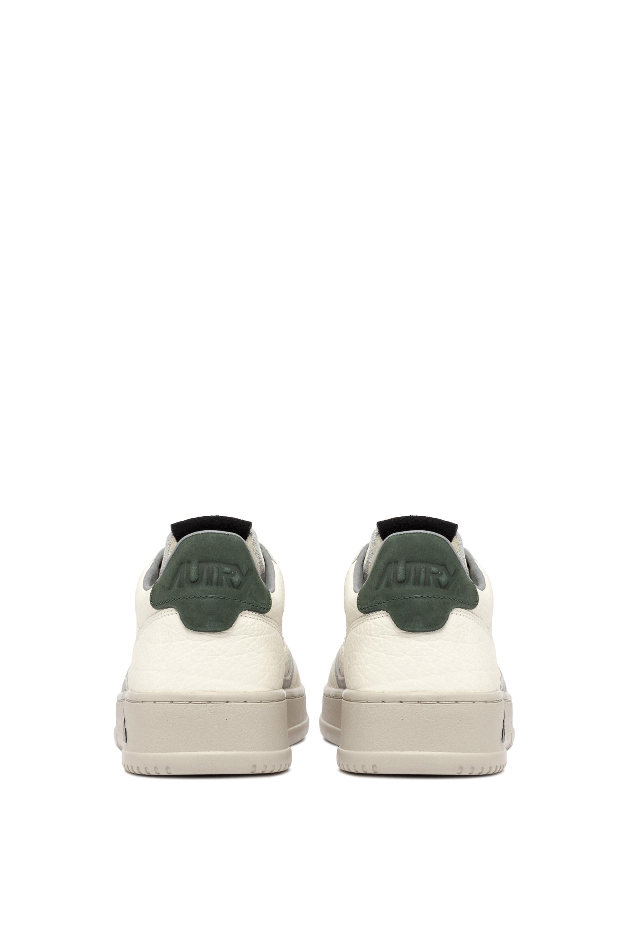 Autry Sneaker Medalist low in pelle effetto elephant talloncino verde AULM NE05 MNT/LOFT