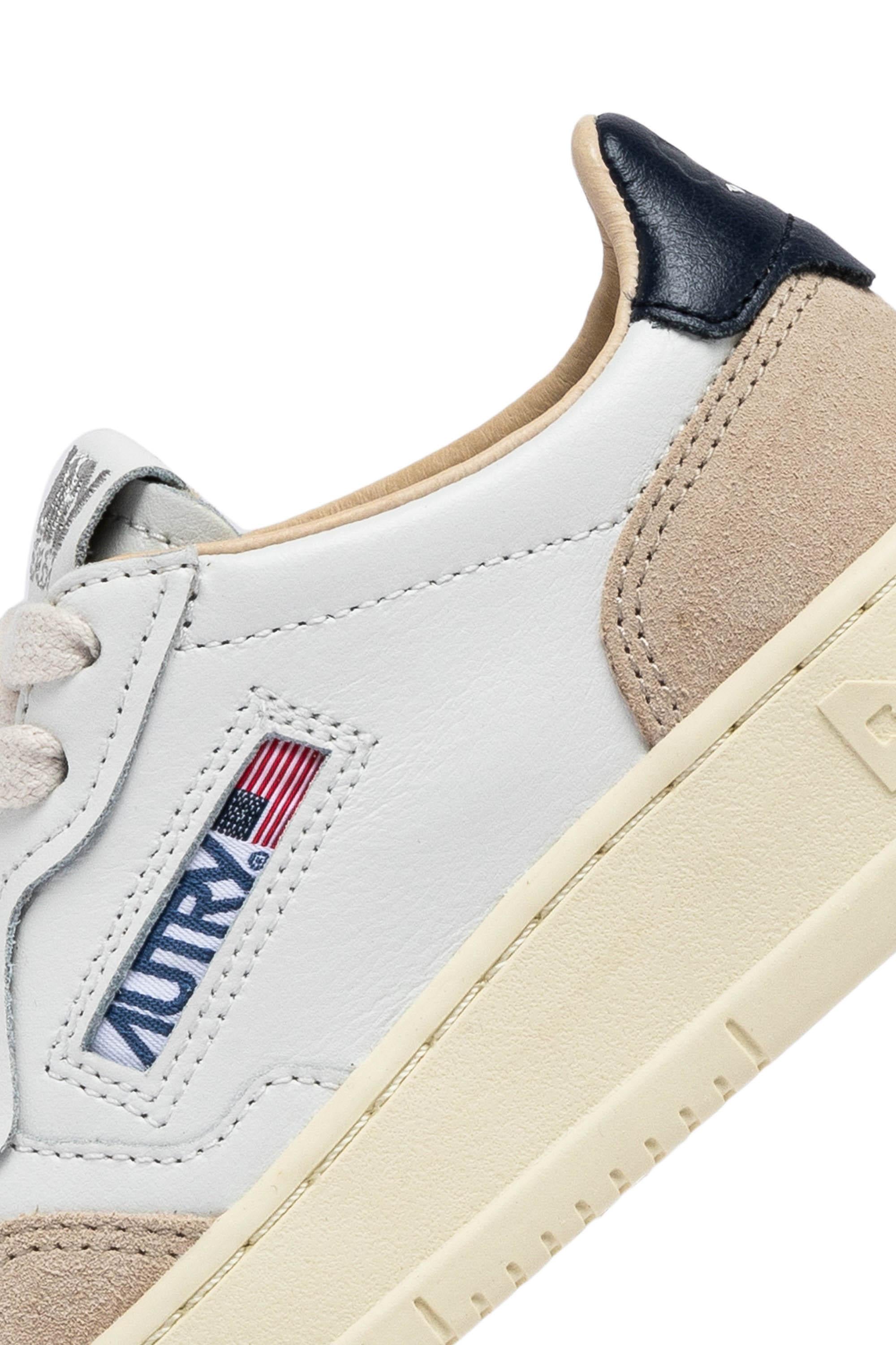 Sneaker Medalist bambino in pelle e camoscio KULK FS04 WHT/SPBLUE Autry