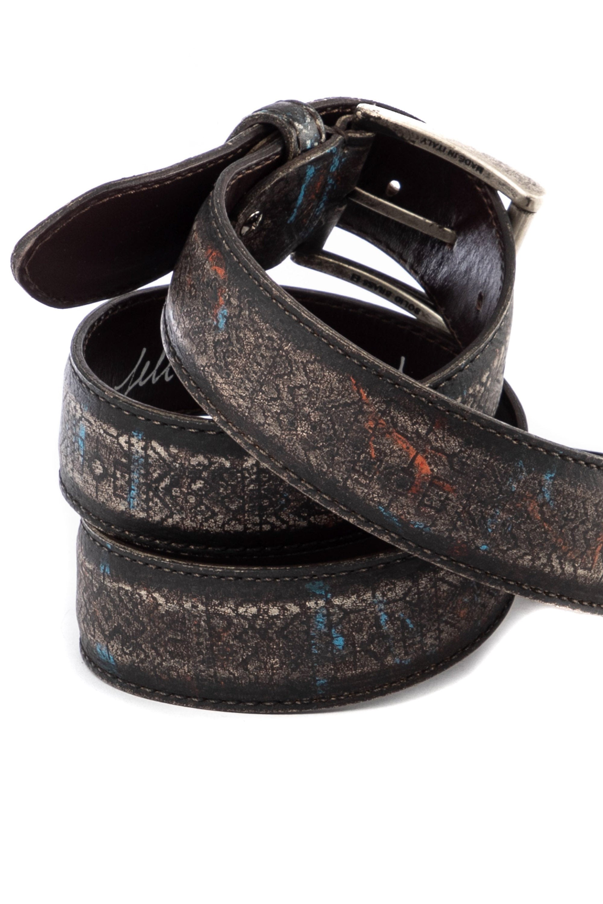 Handcrafted belt in dark "impressions" leather