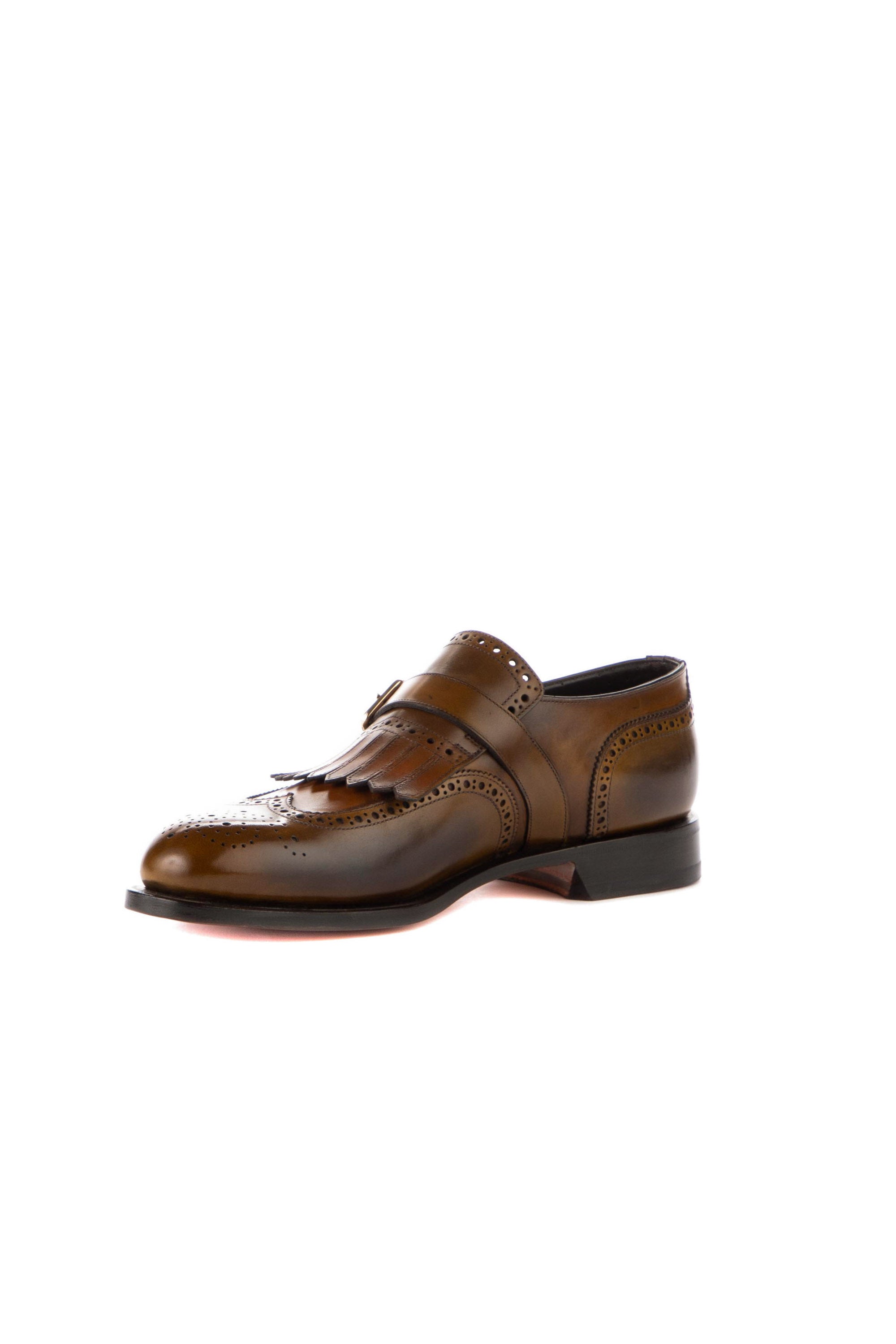 Single buckle leather shoe with fringes