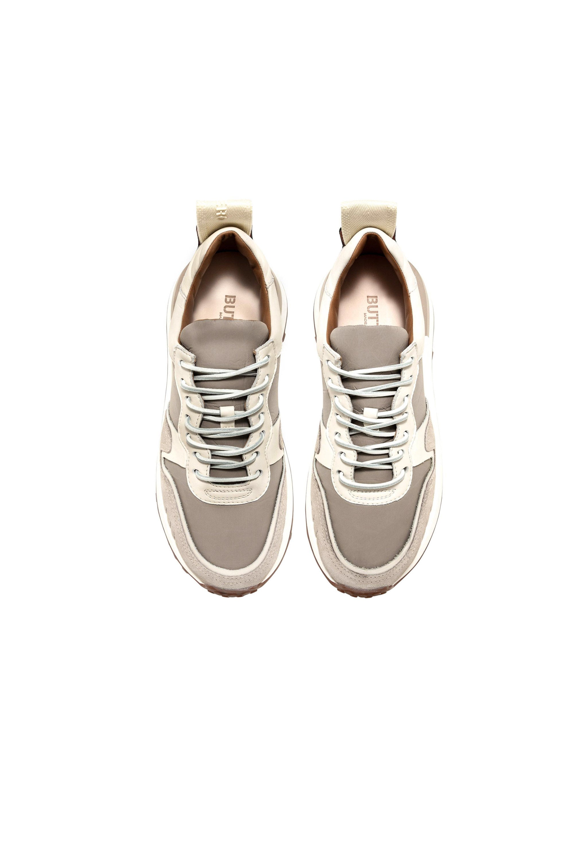 Bi-material sneaker