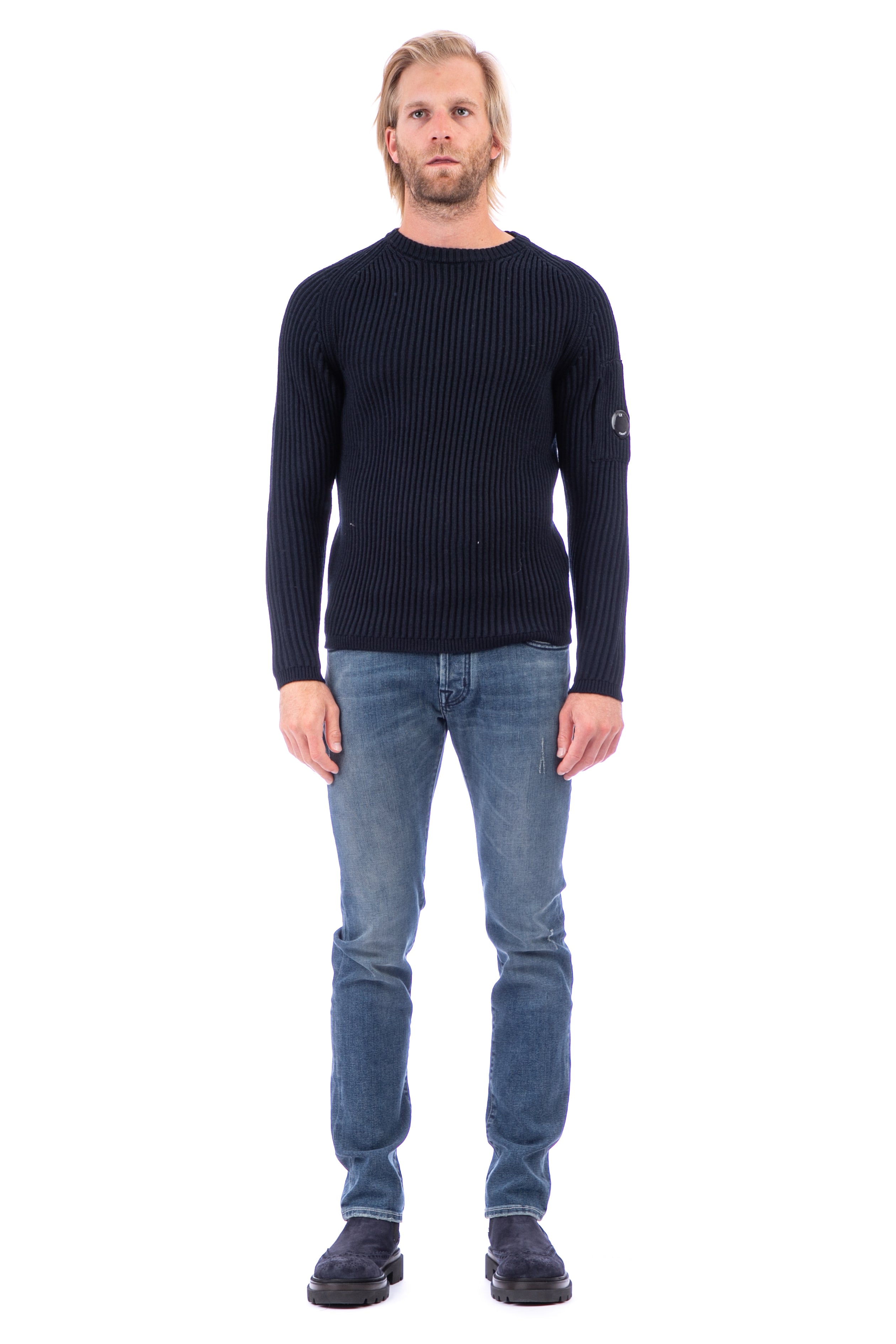 RIBBED WOOL CREWNECK SWEATER