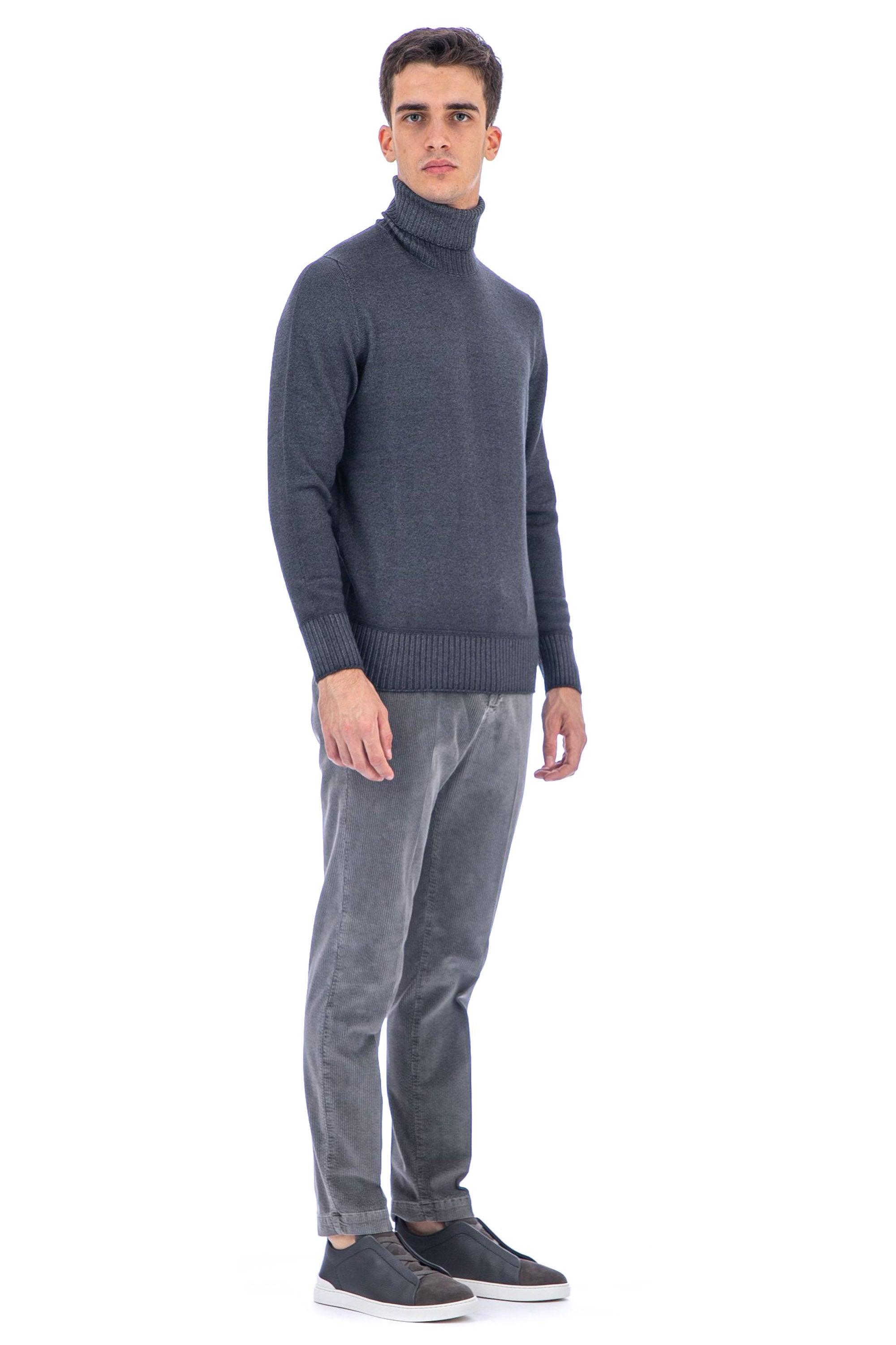 Turtleneck sweater in super 140's extrafine wool