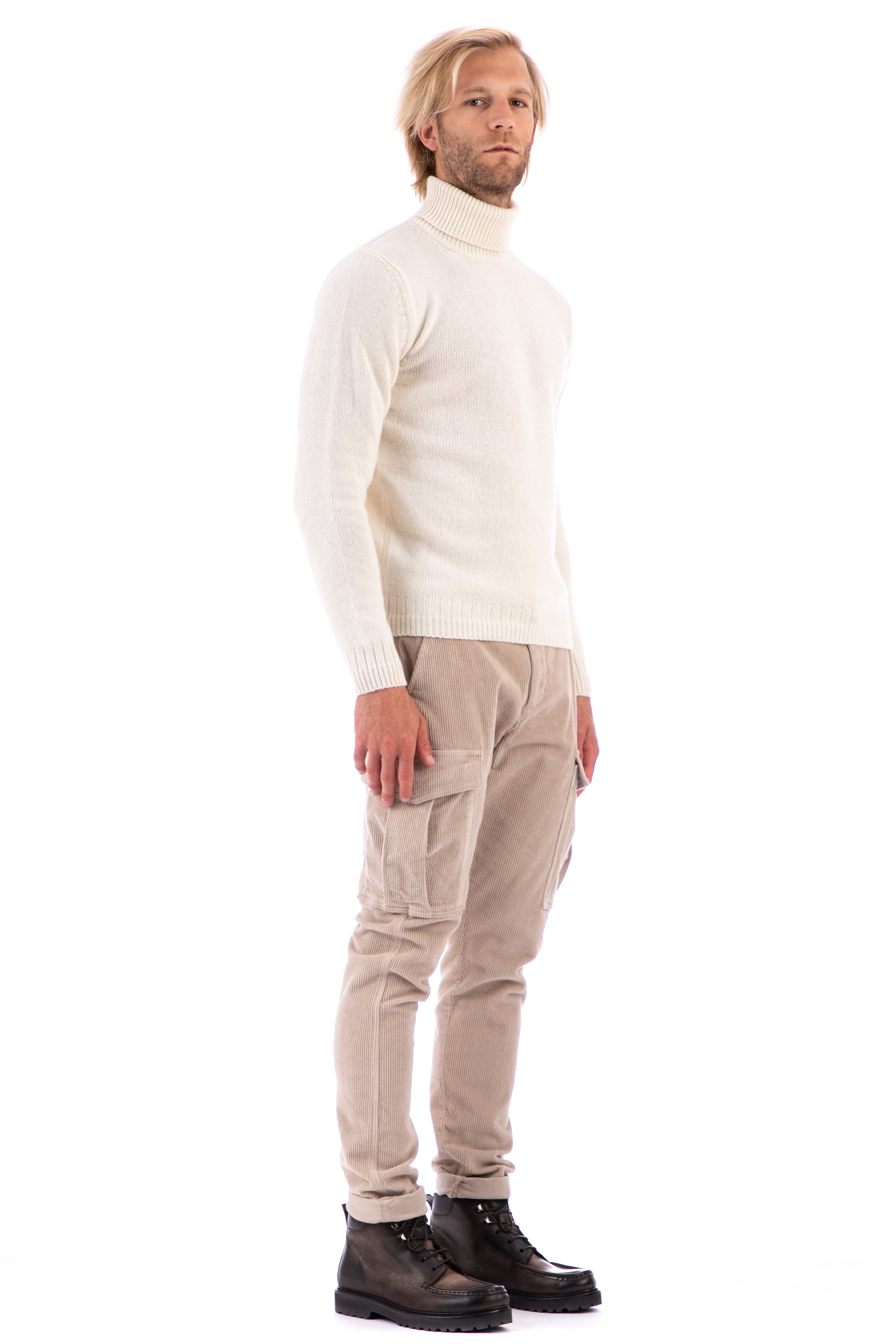 Pure cashmere turtleneck sweater