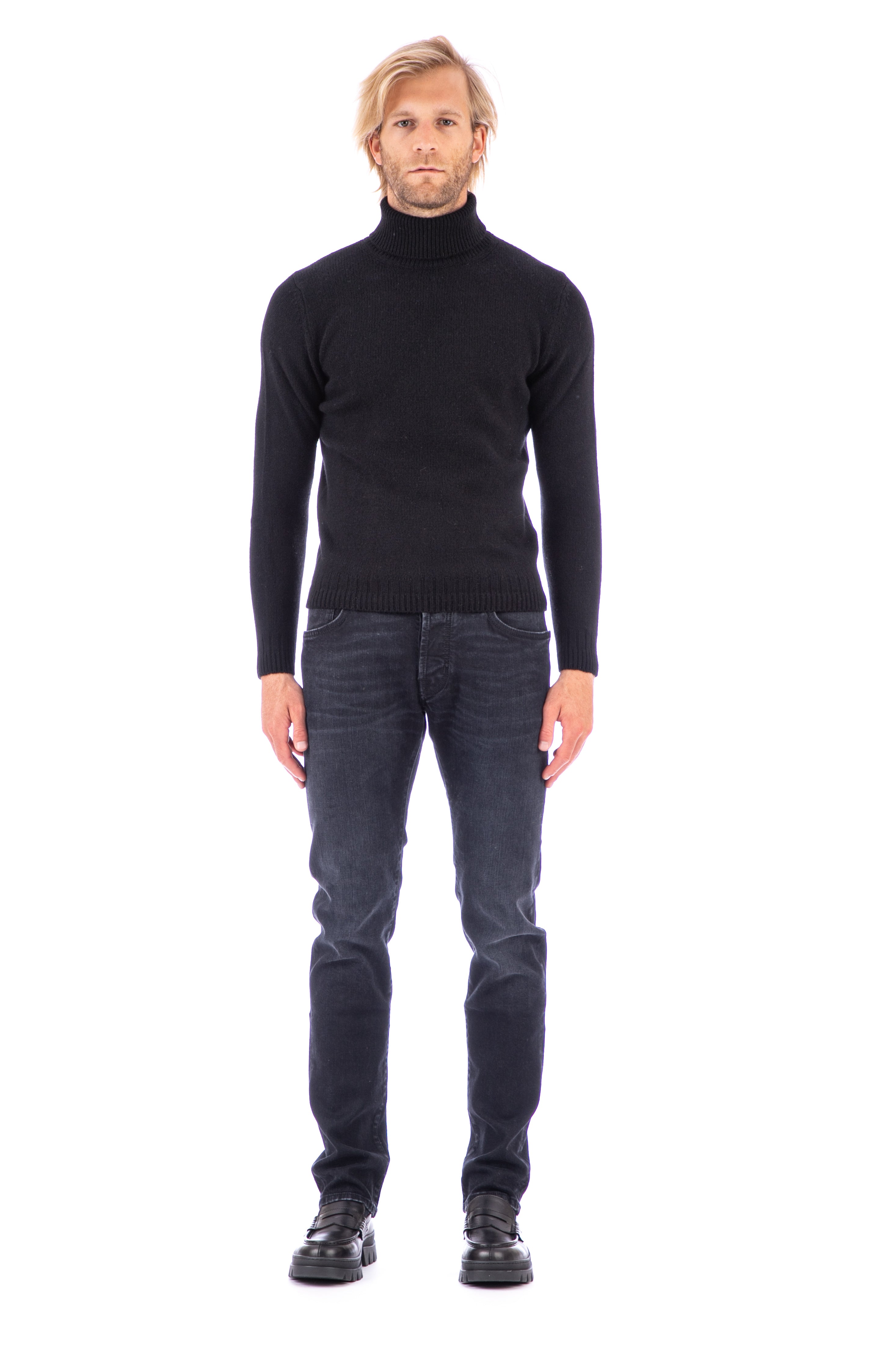 Pure cashmere turtleneck sweater