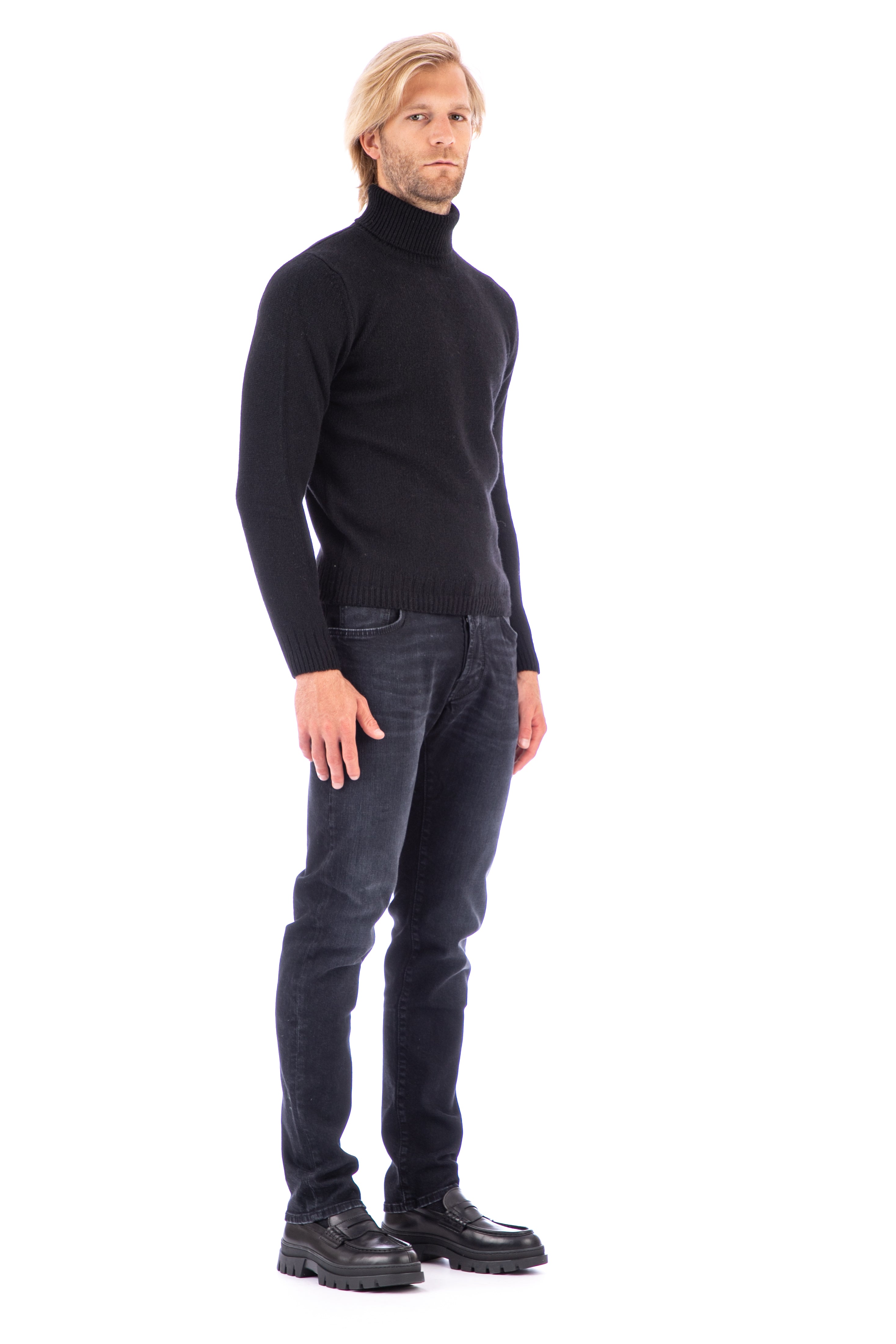 Pure cashmere turtleneck sweater