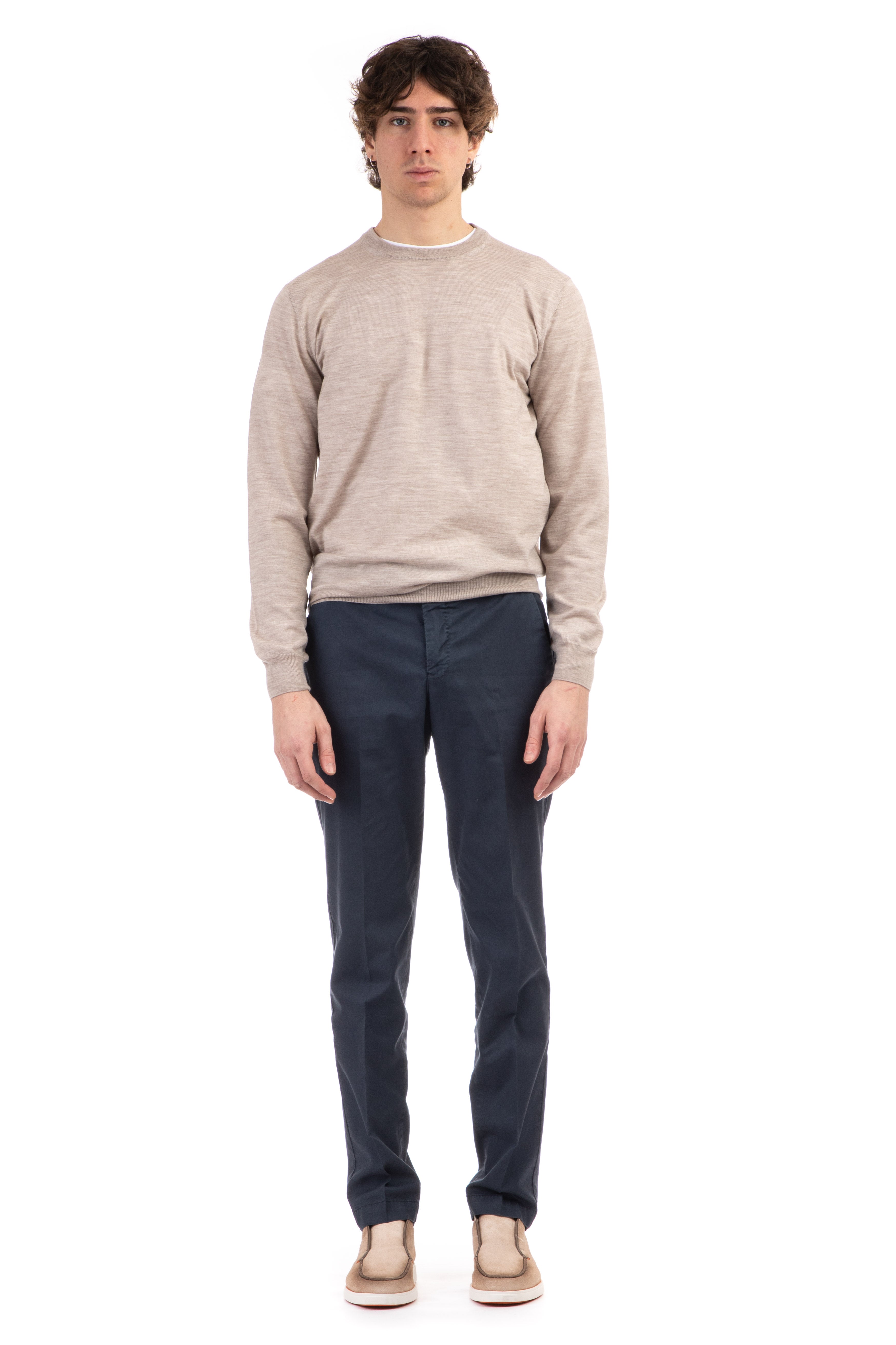 Crew-neck sweater in fine pukaki wool